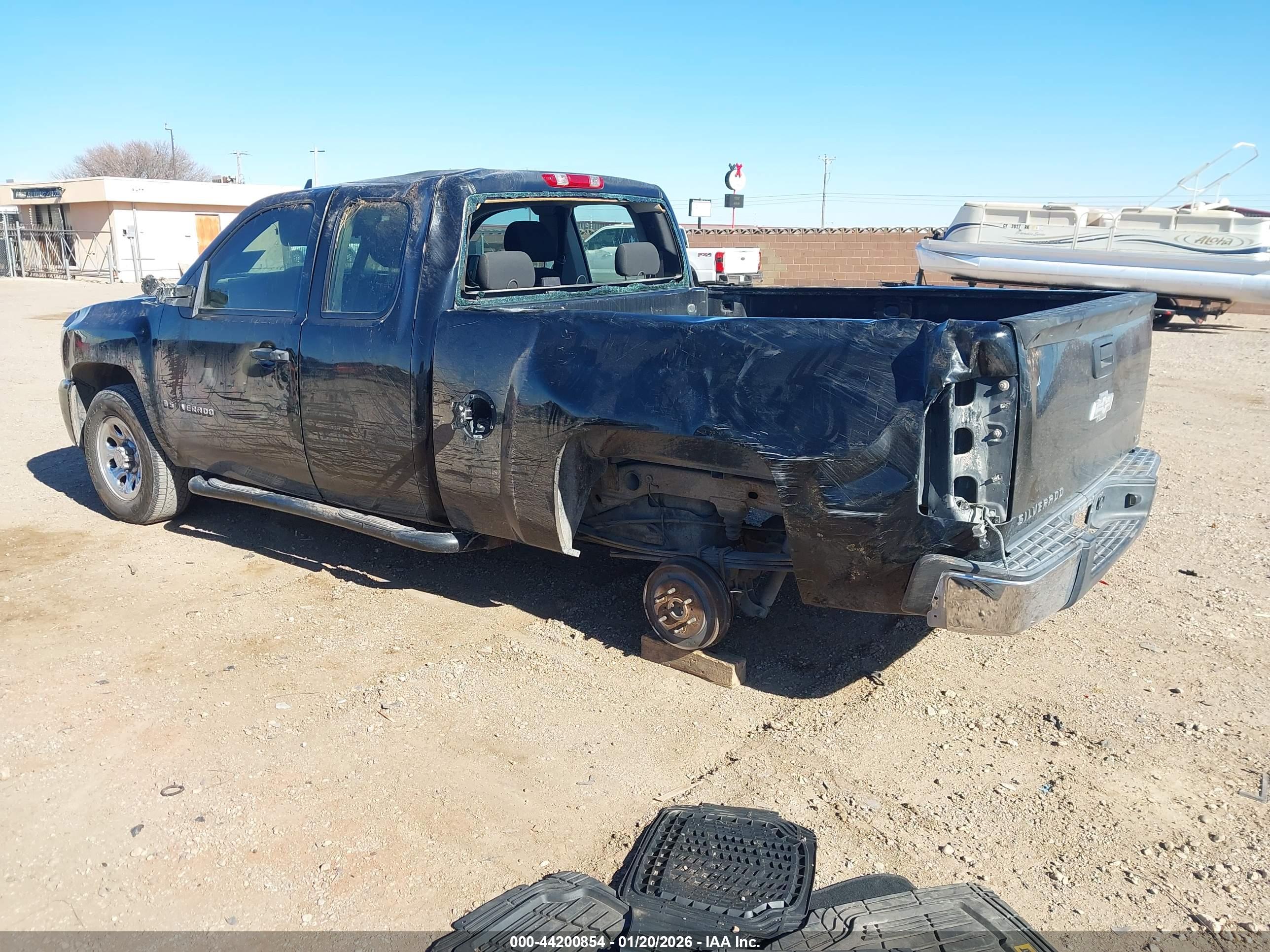 CHEVROLET SILVERADO image 3