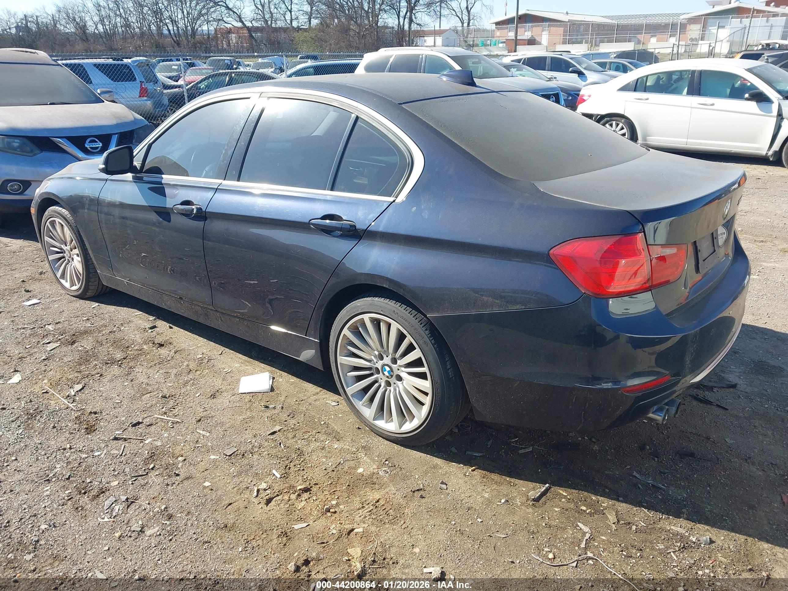 BMW 328I image 3