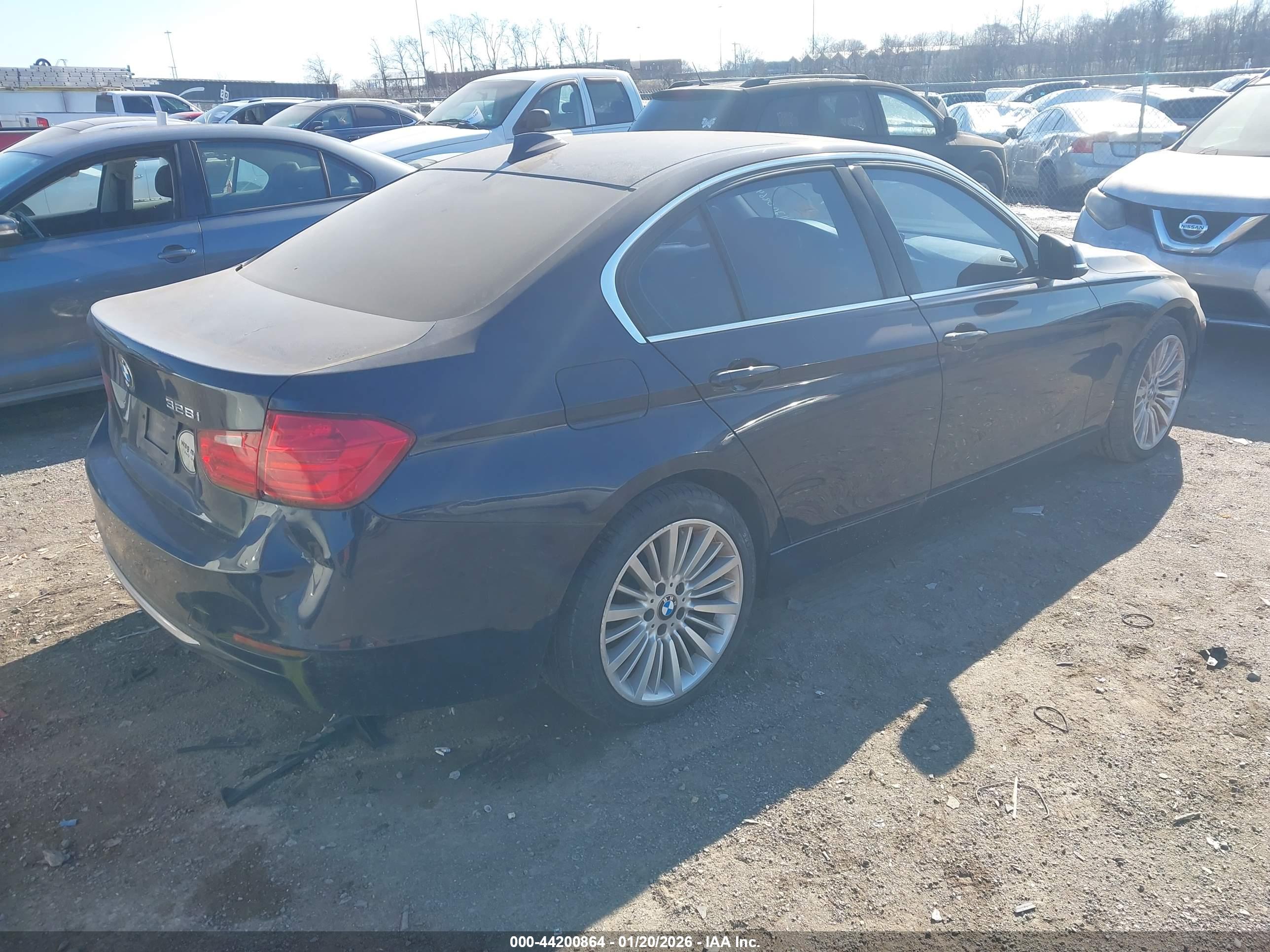 BMW 328I image 4