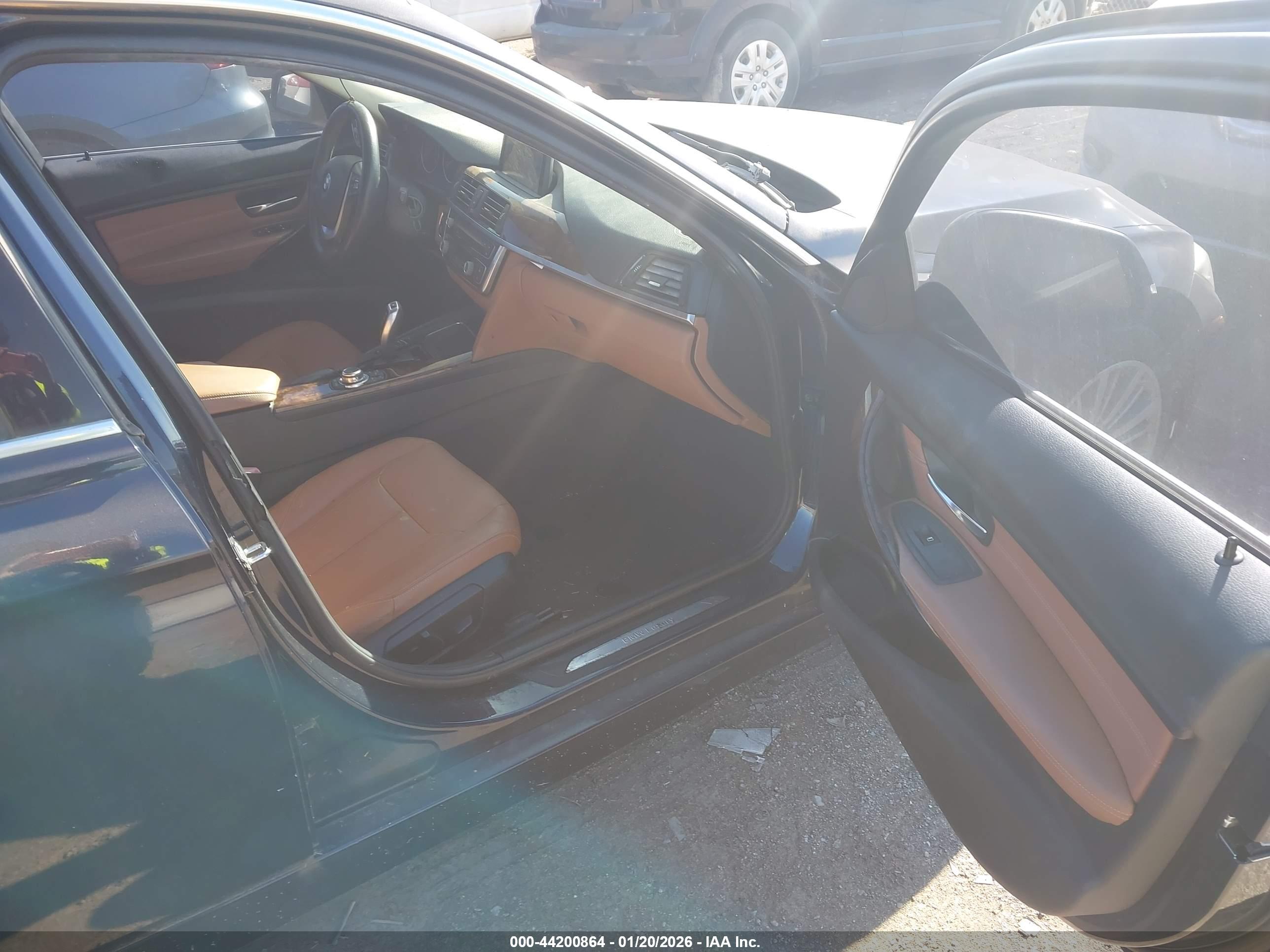 BMW 328I image 5