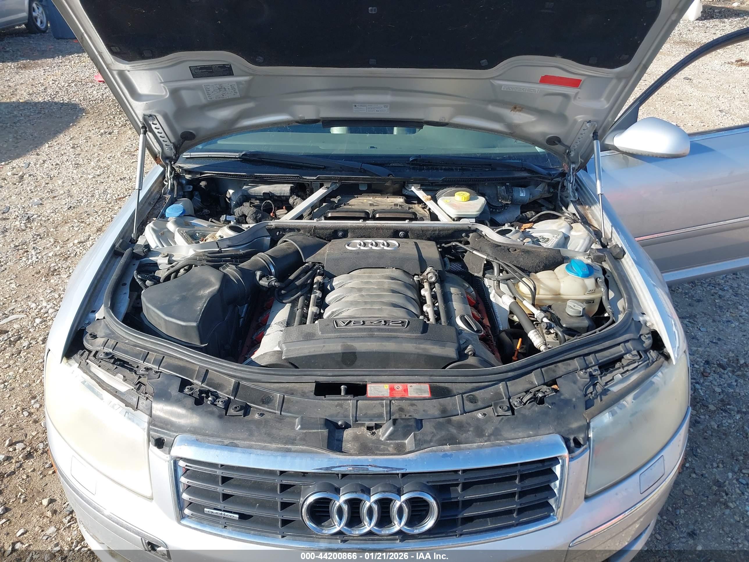 AUDI A8 image 10