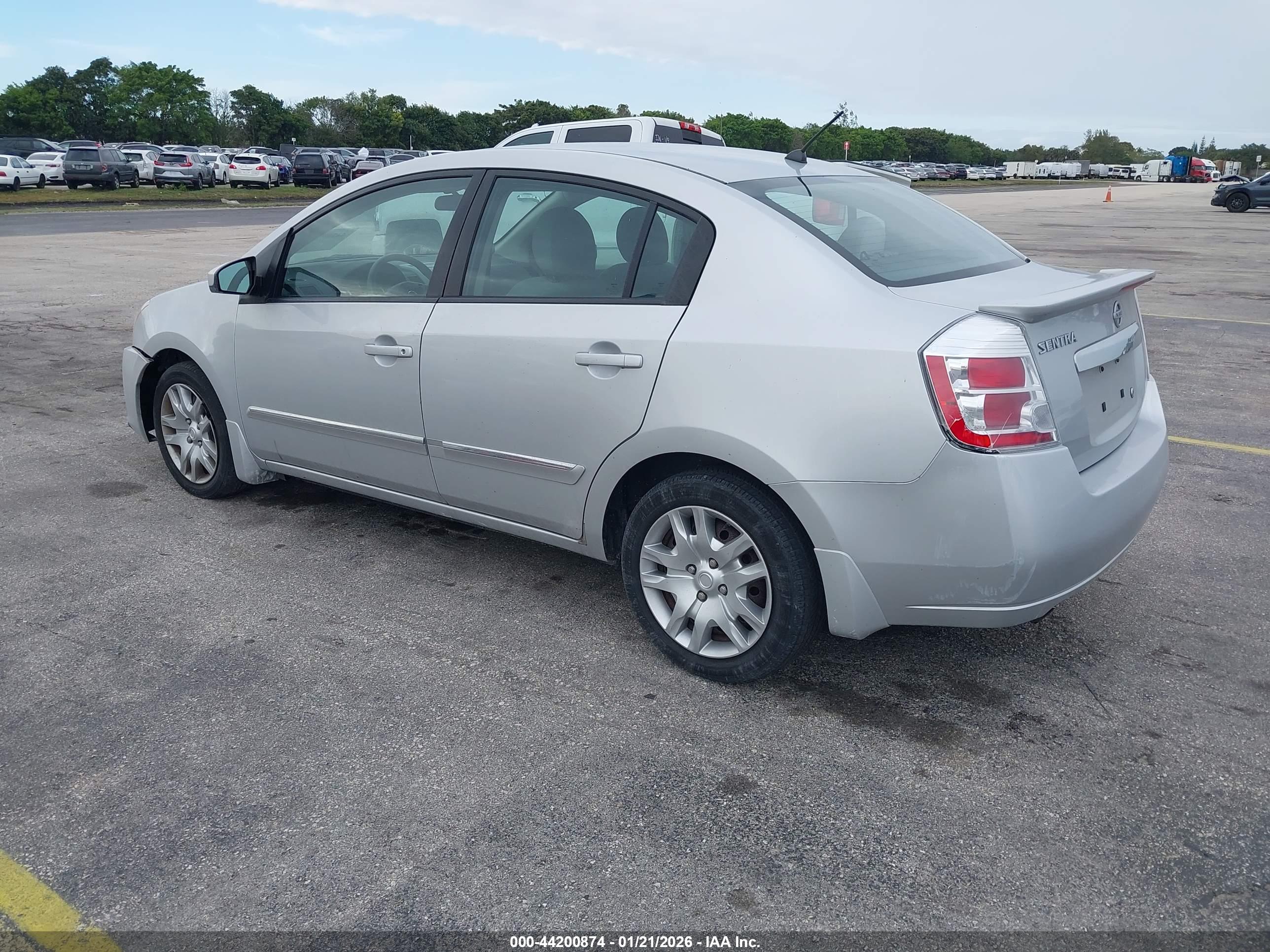 NISSAN SENTRA image 3