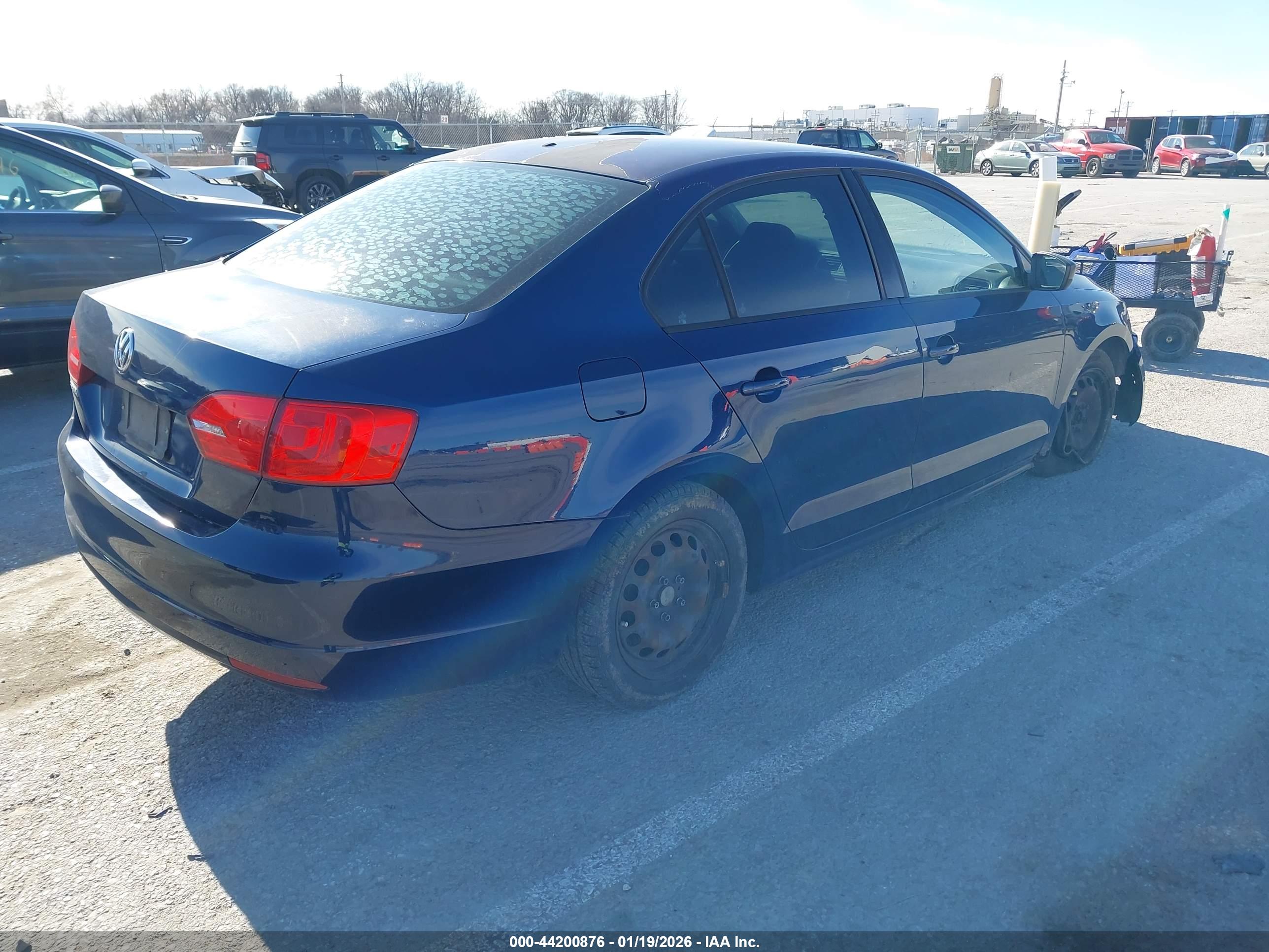 VOLKSWAGEN JETTA image 4
