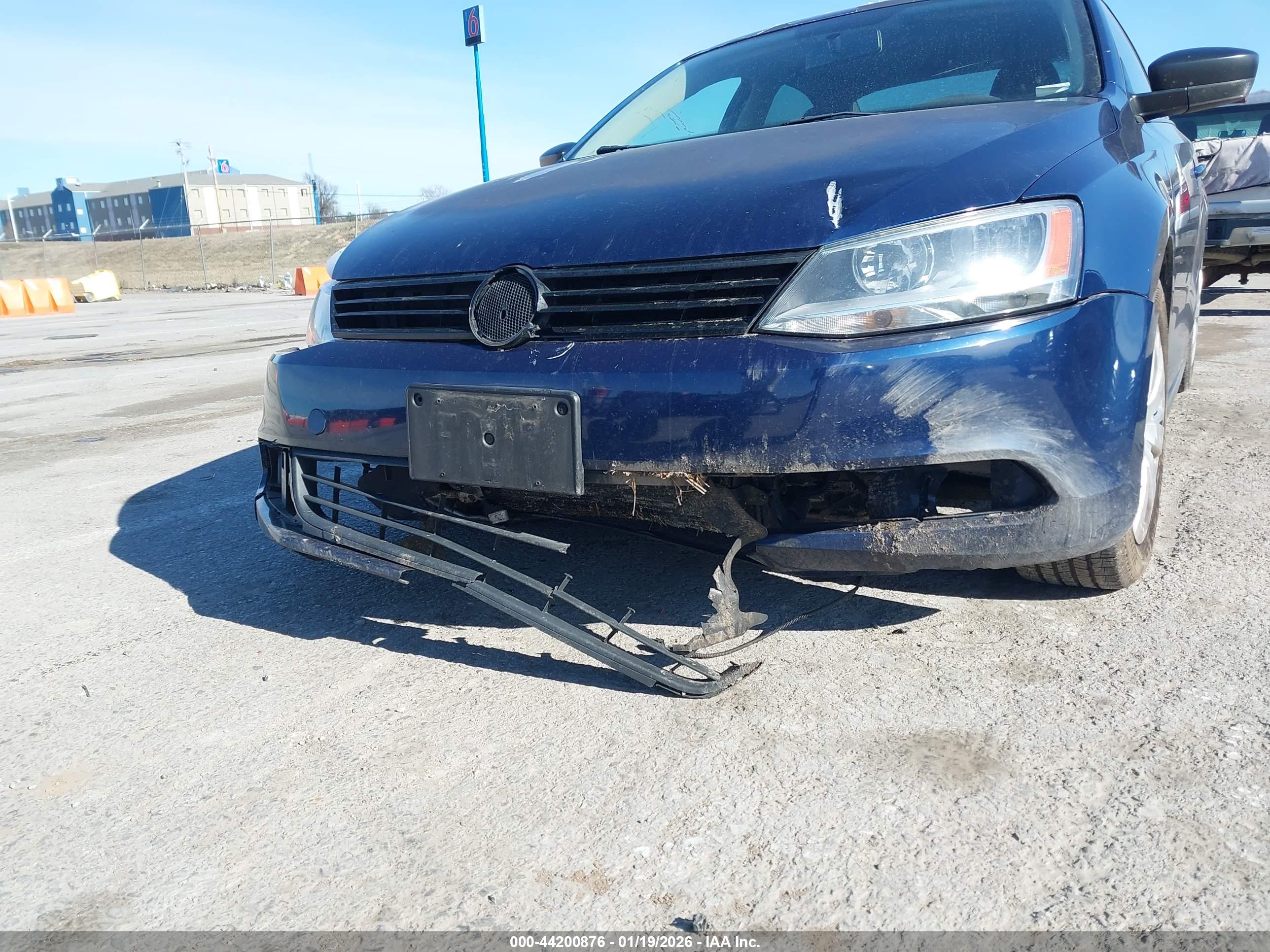 VOLKSWAGEN JETTA image 6