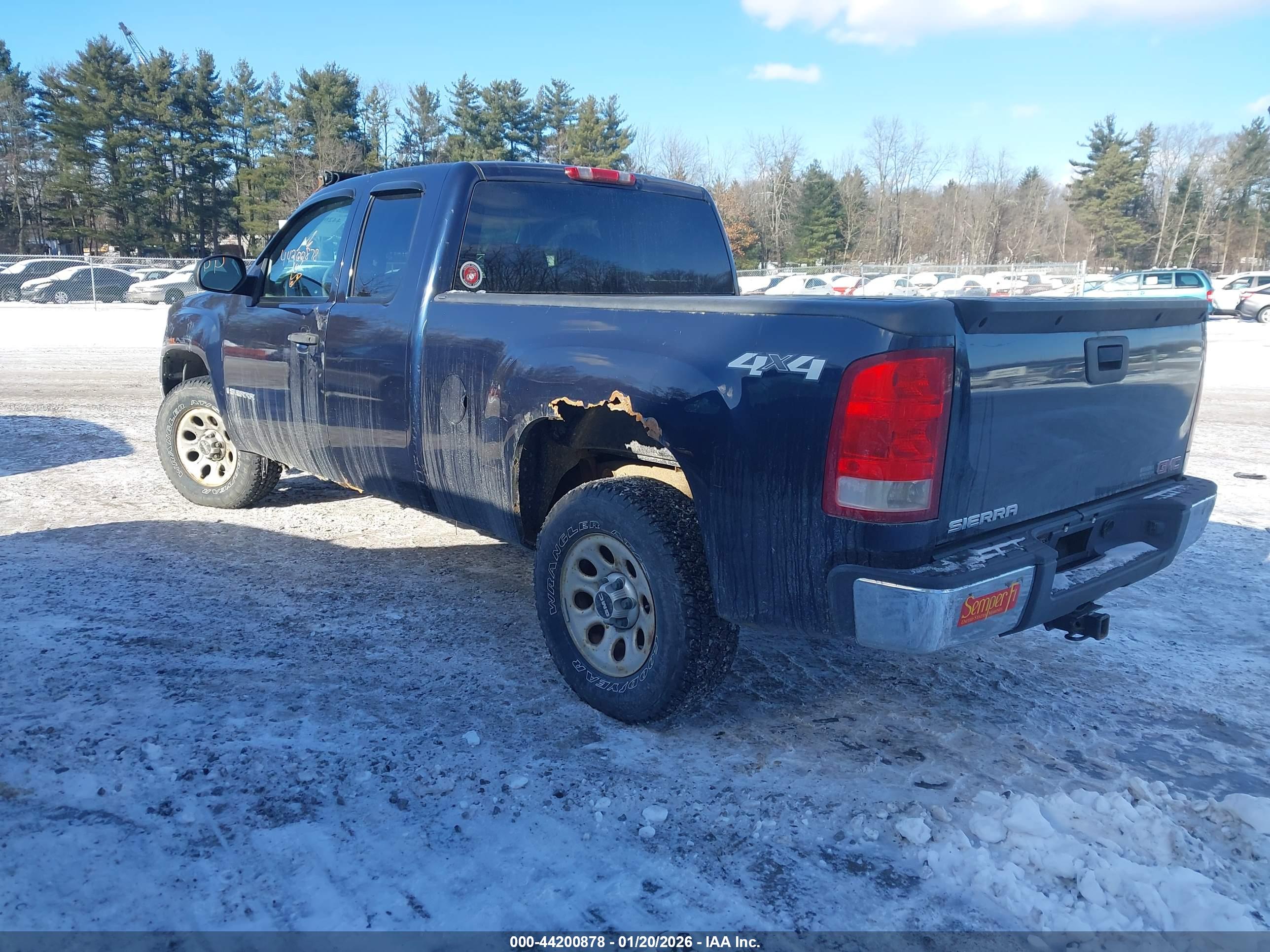 GMC SIERRA image 3