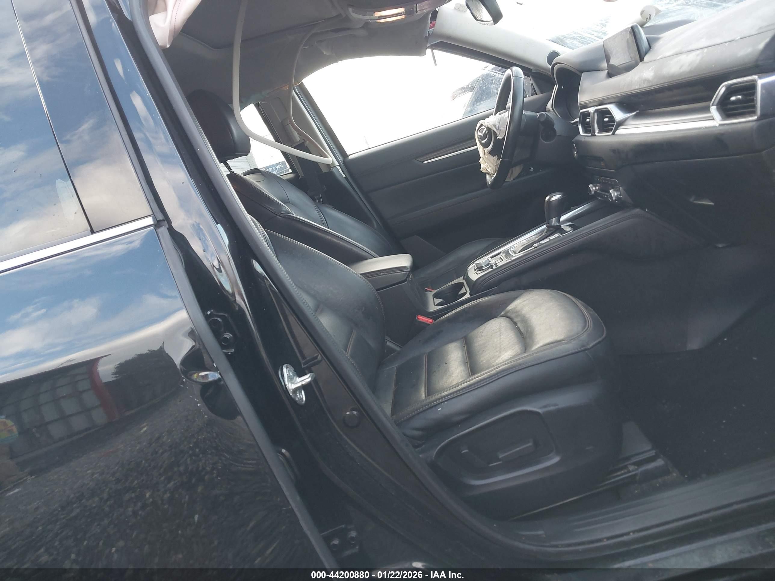 MAZDA CX-5 image 5