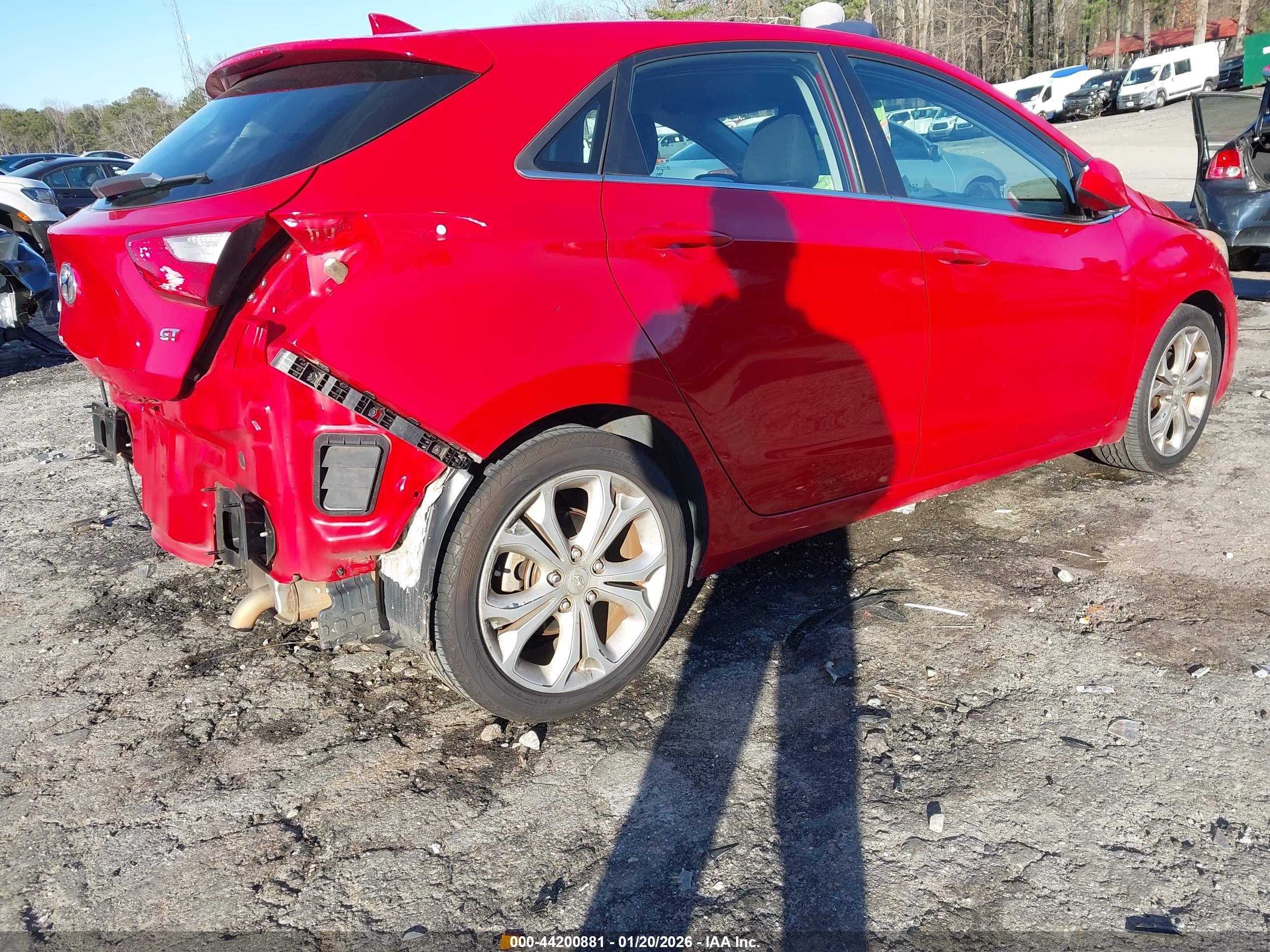 HYUNDAI ELANTRA image 4