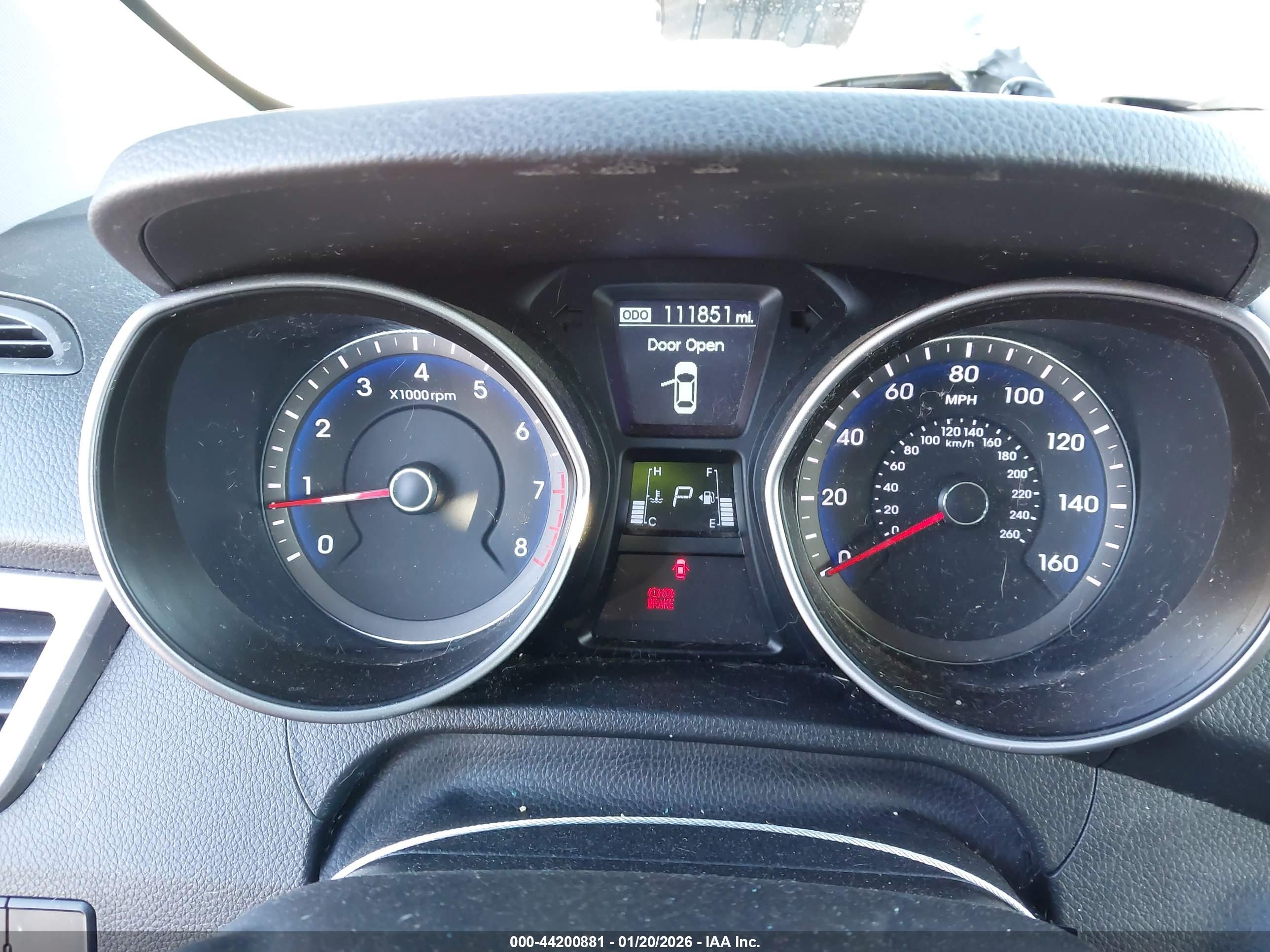 HYUNDAI ELANTRA image 7