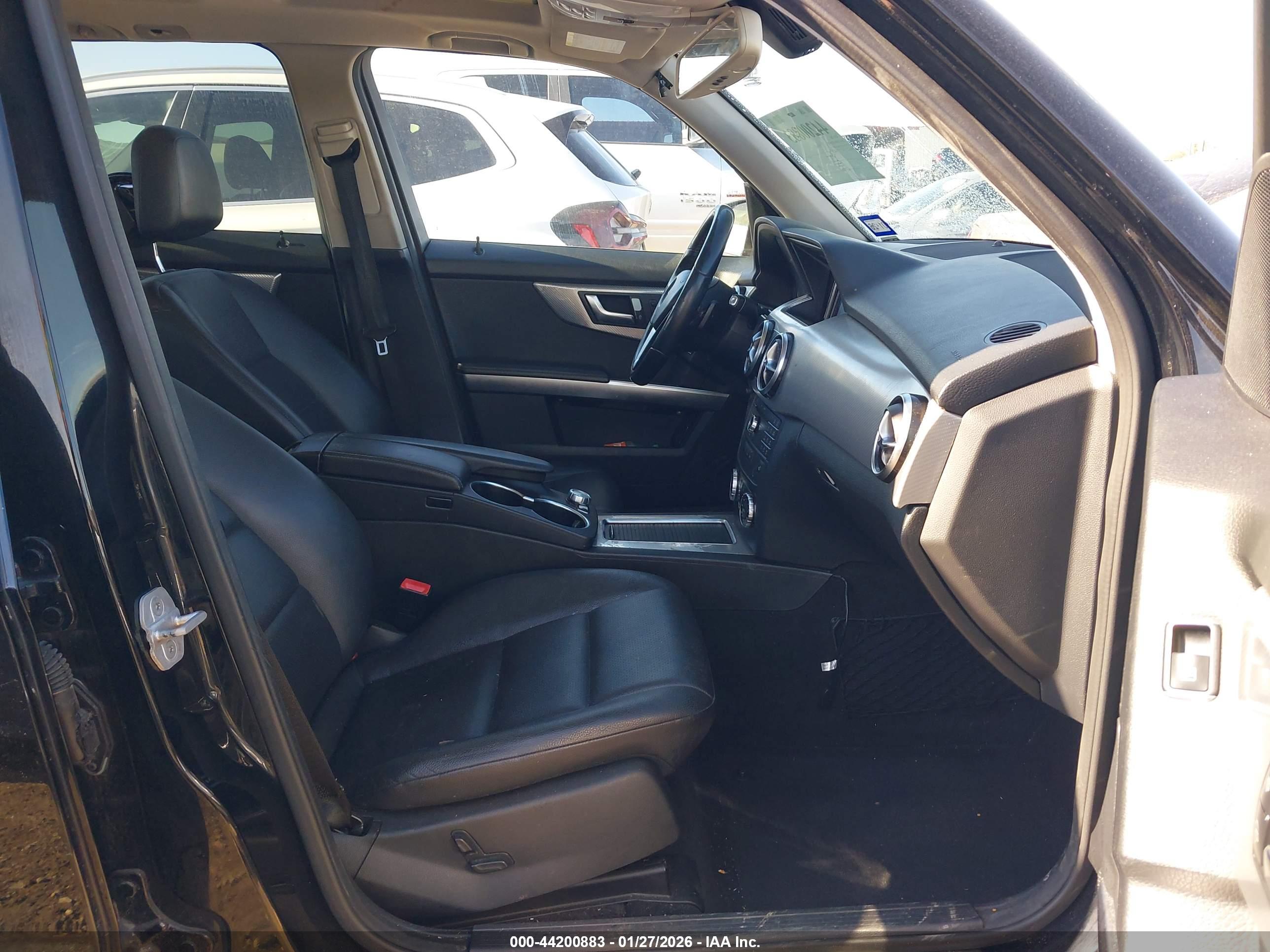 MERCEDES-BENZ GLK image 5