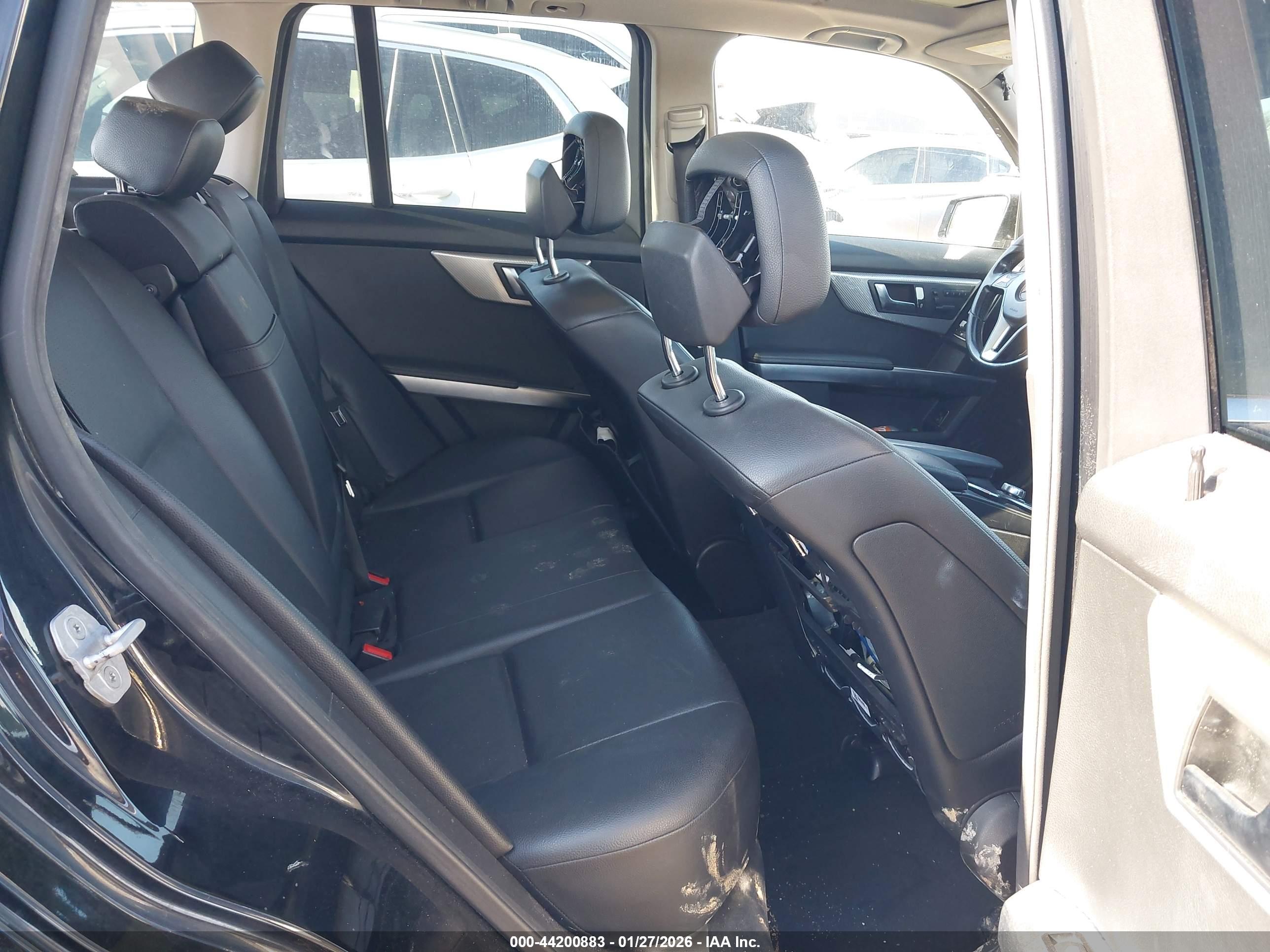 MERCEDES-BENZ GLK image 8