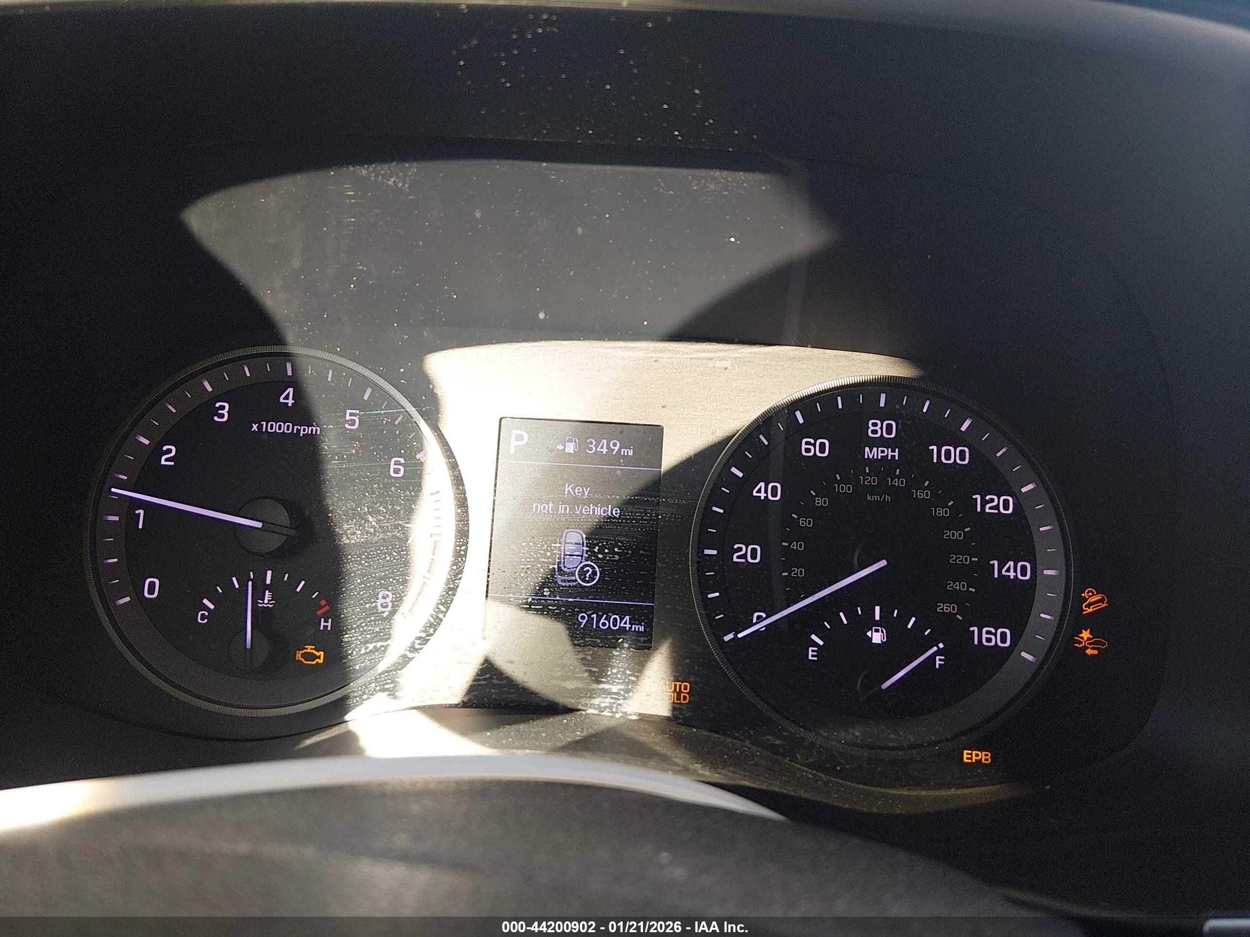 HYUNDAI TUCSON image 7