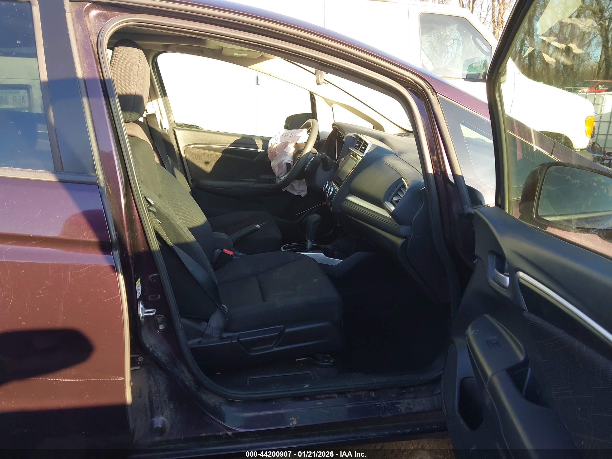 HONDA FIT image 5