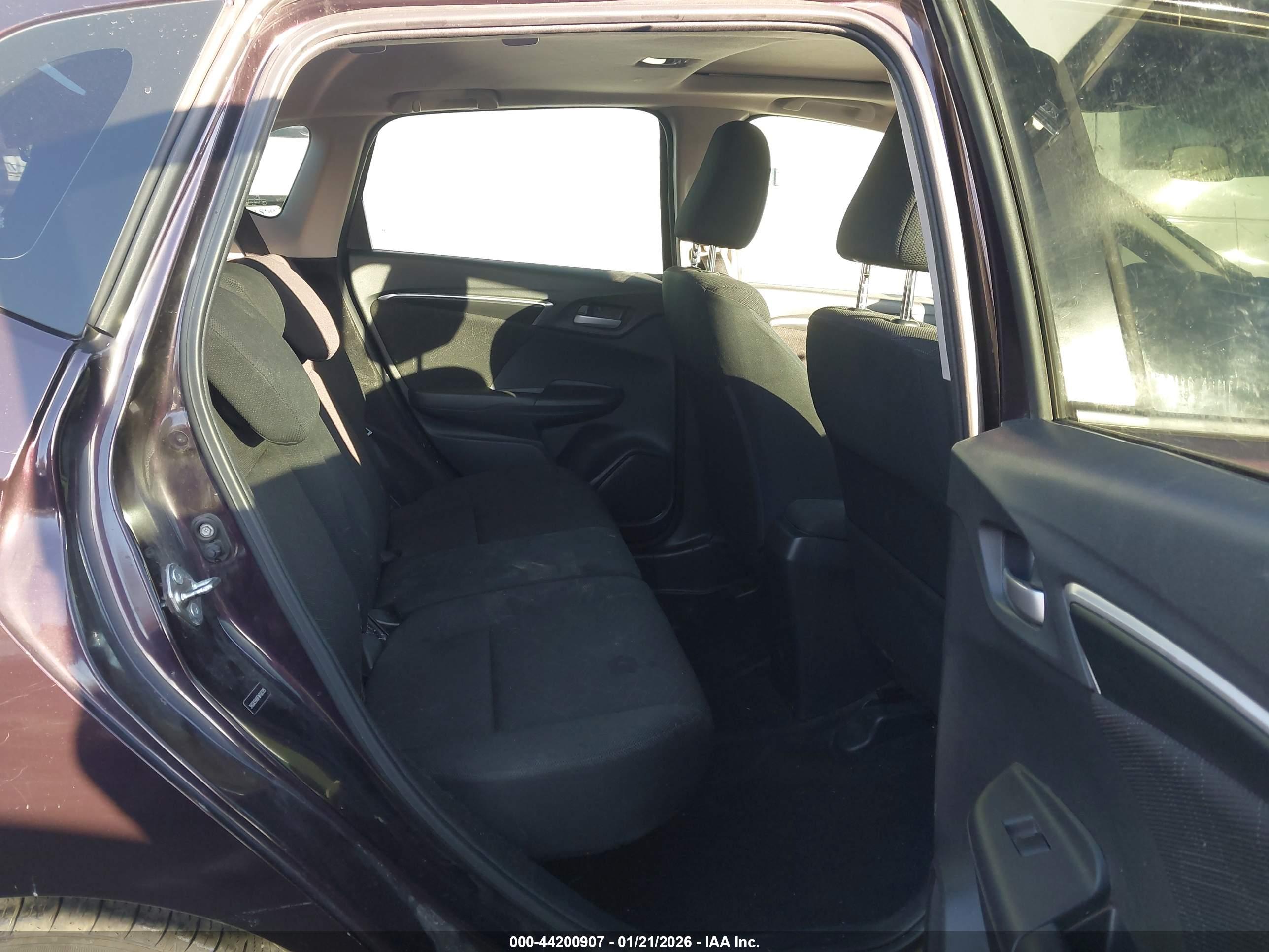 HONDA FIT image 8