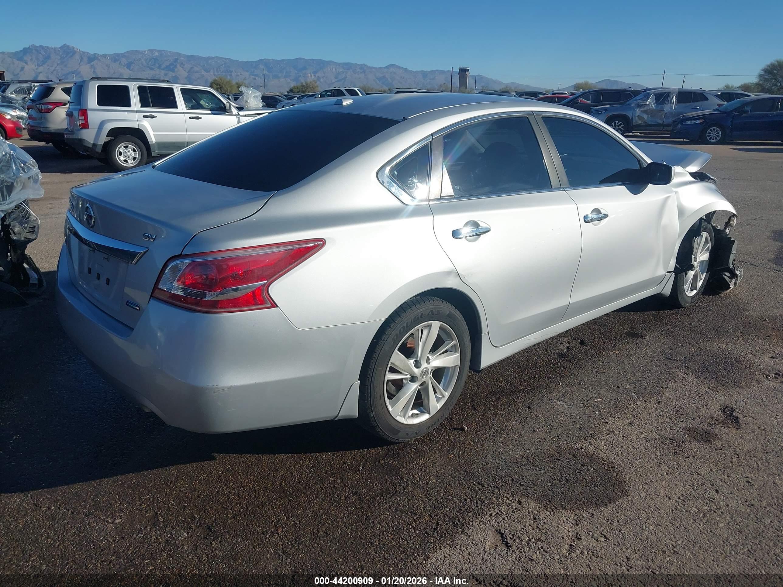 NISSAN ALTIMA image 4