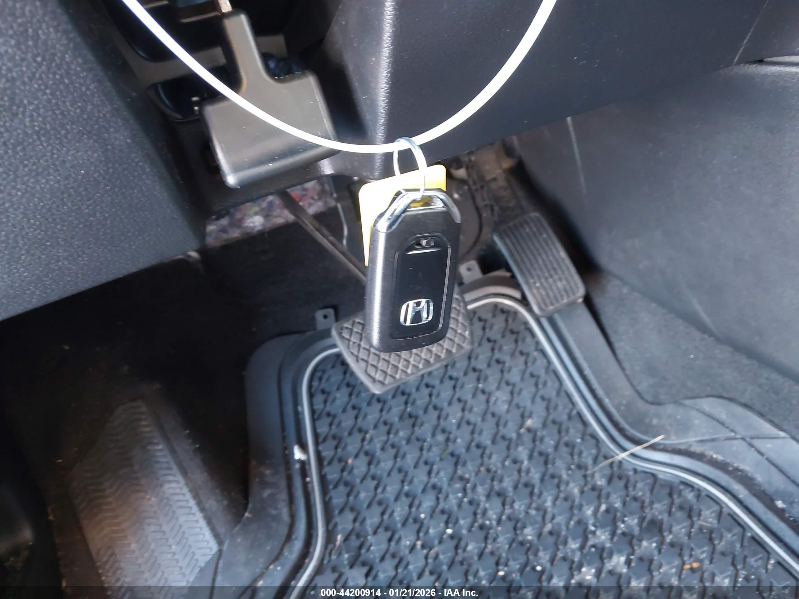 HONDA CR-V image 11