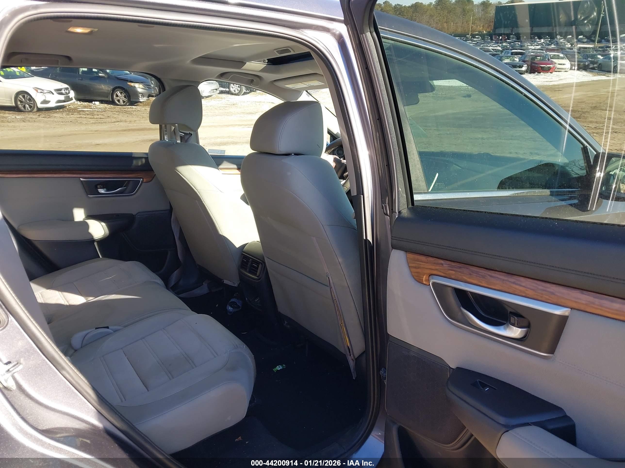 HONDA CR-V image 8