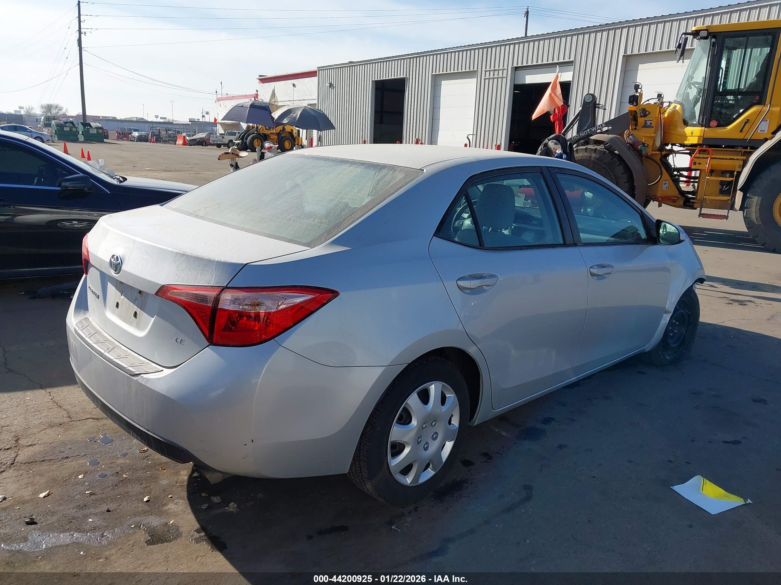TOYOTA COROLLA image 4