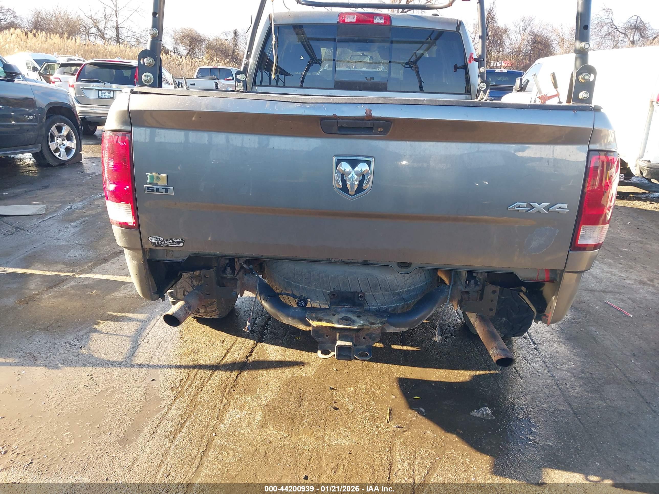 DODGE RAM image 6