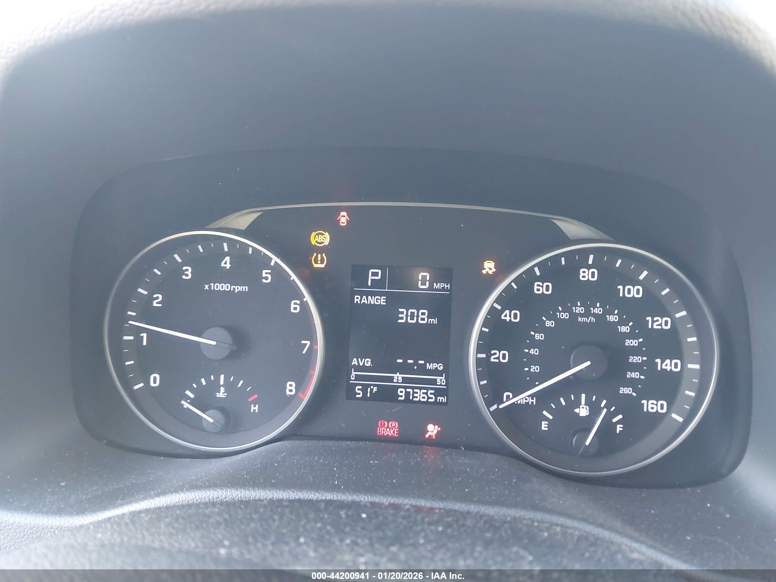 HYUNDAI ELANTRA image 7