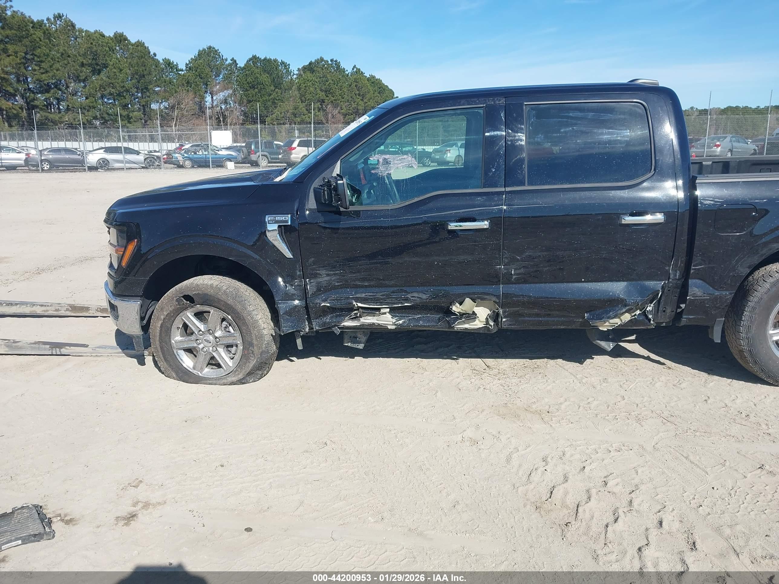FORD F-150 image 6