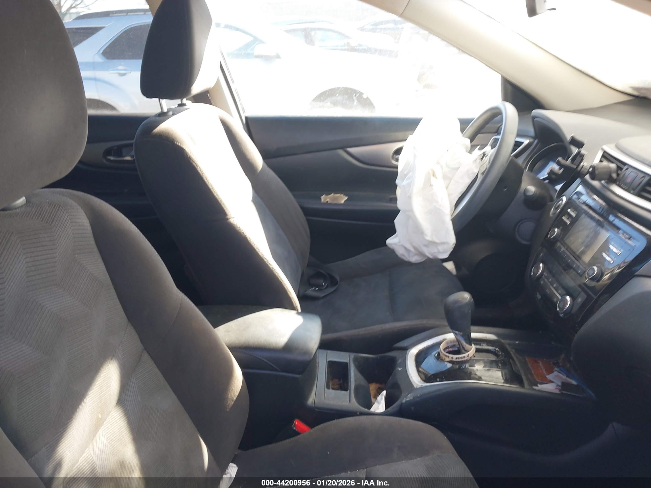 NISSAN ROGUE image 5