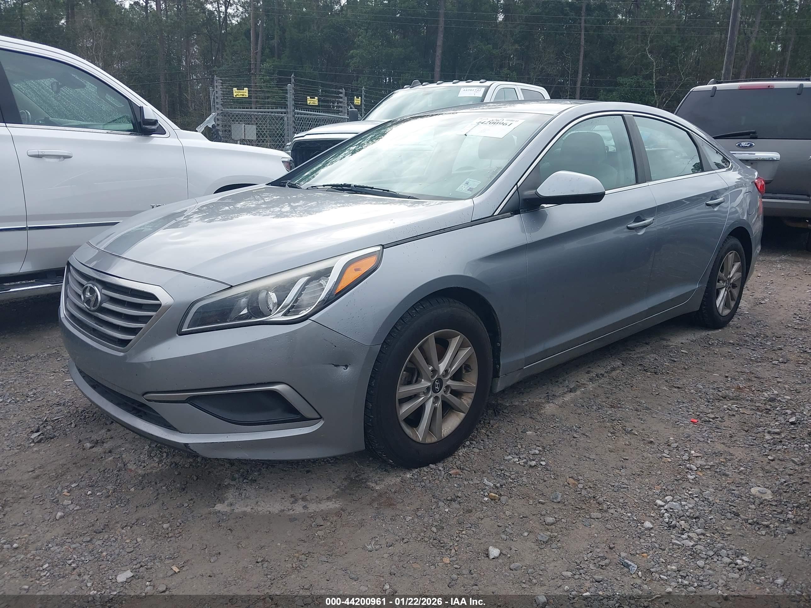 HYUNDAI SONATA image 2