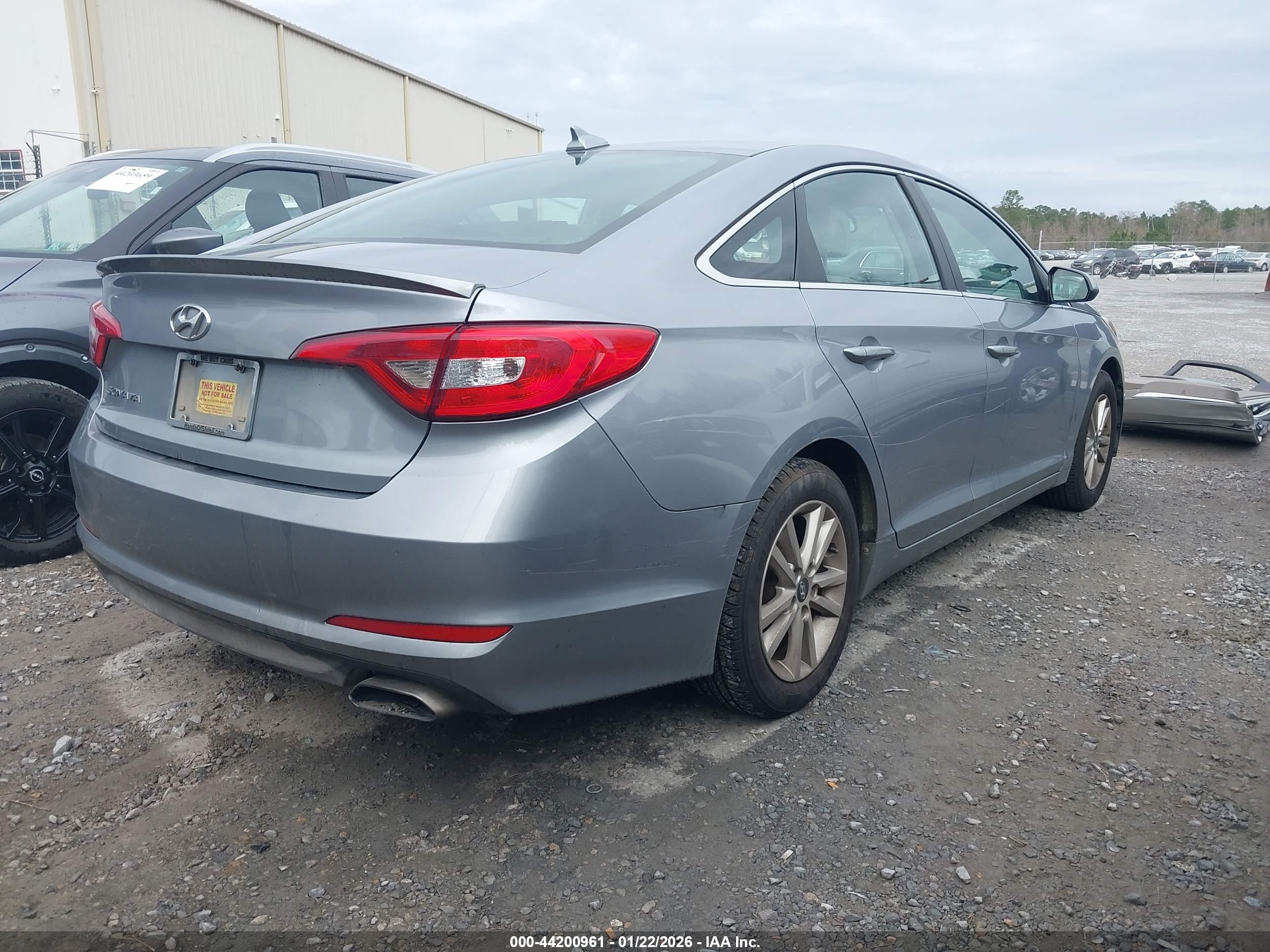 HYUNDAI SONATA image 4