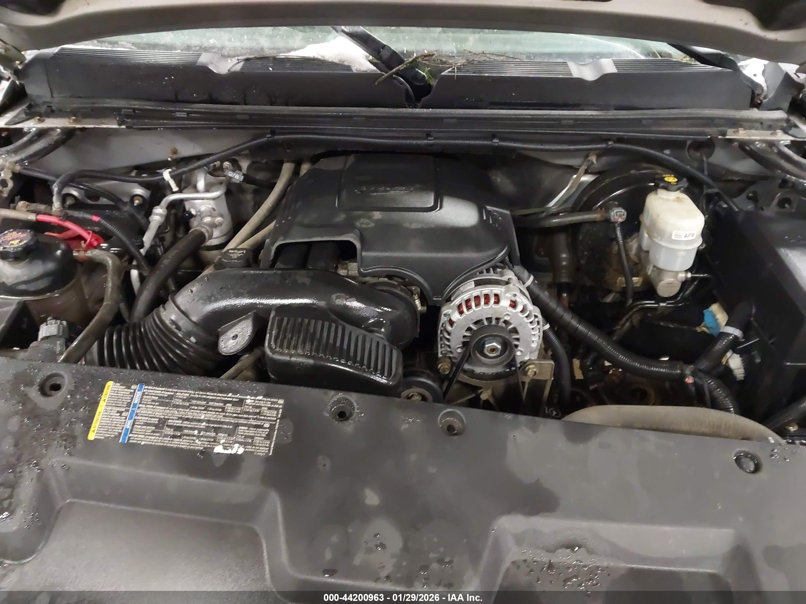 CHEVROLET SILVERADO image 10