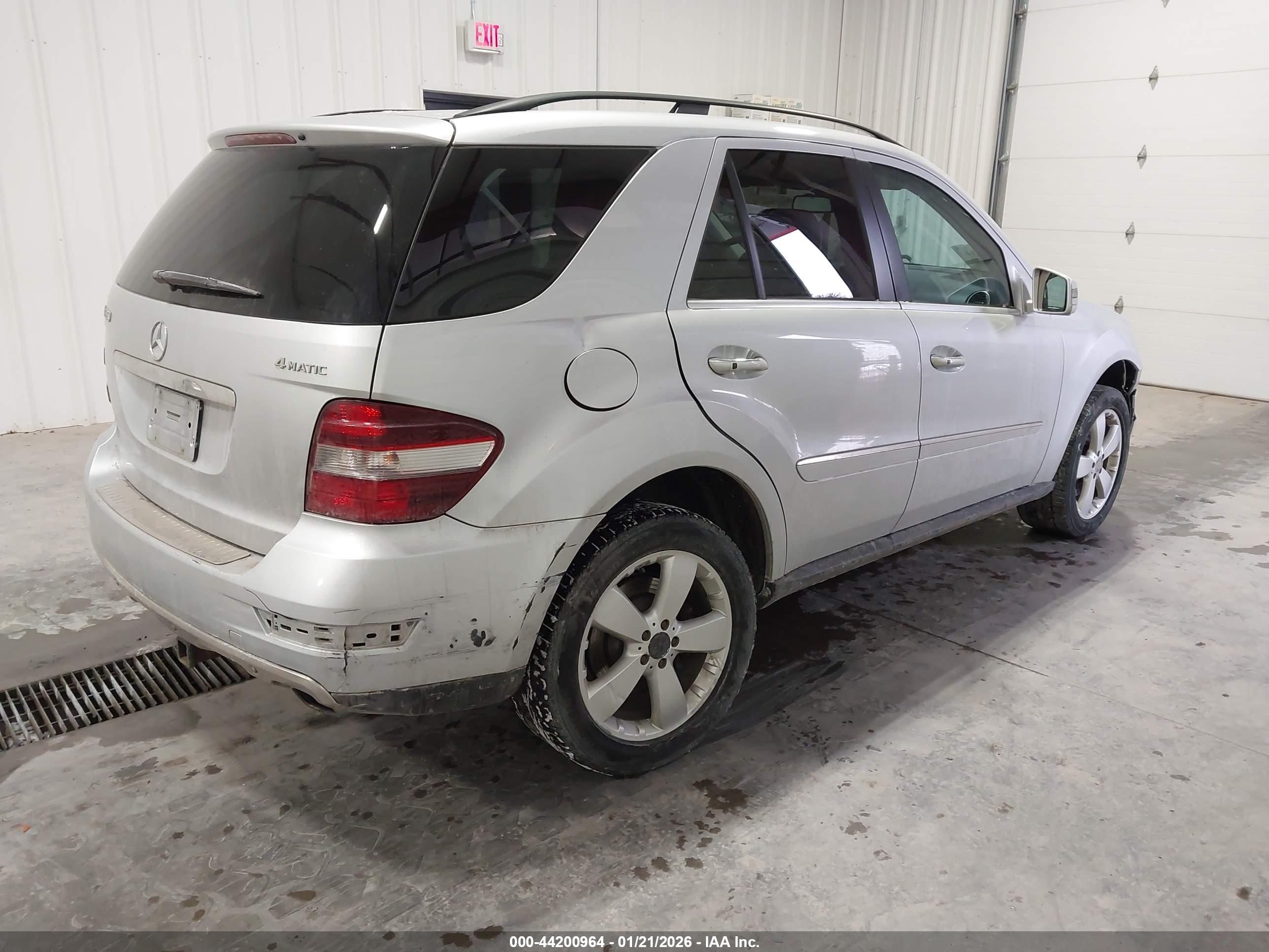 MERCEDES-BENZ ML image 4