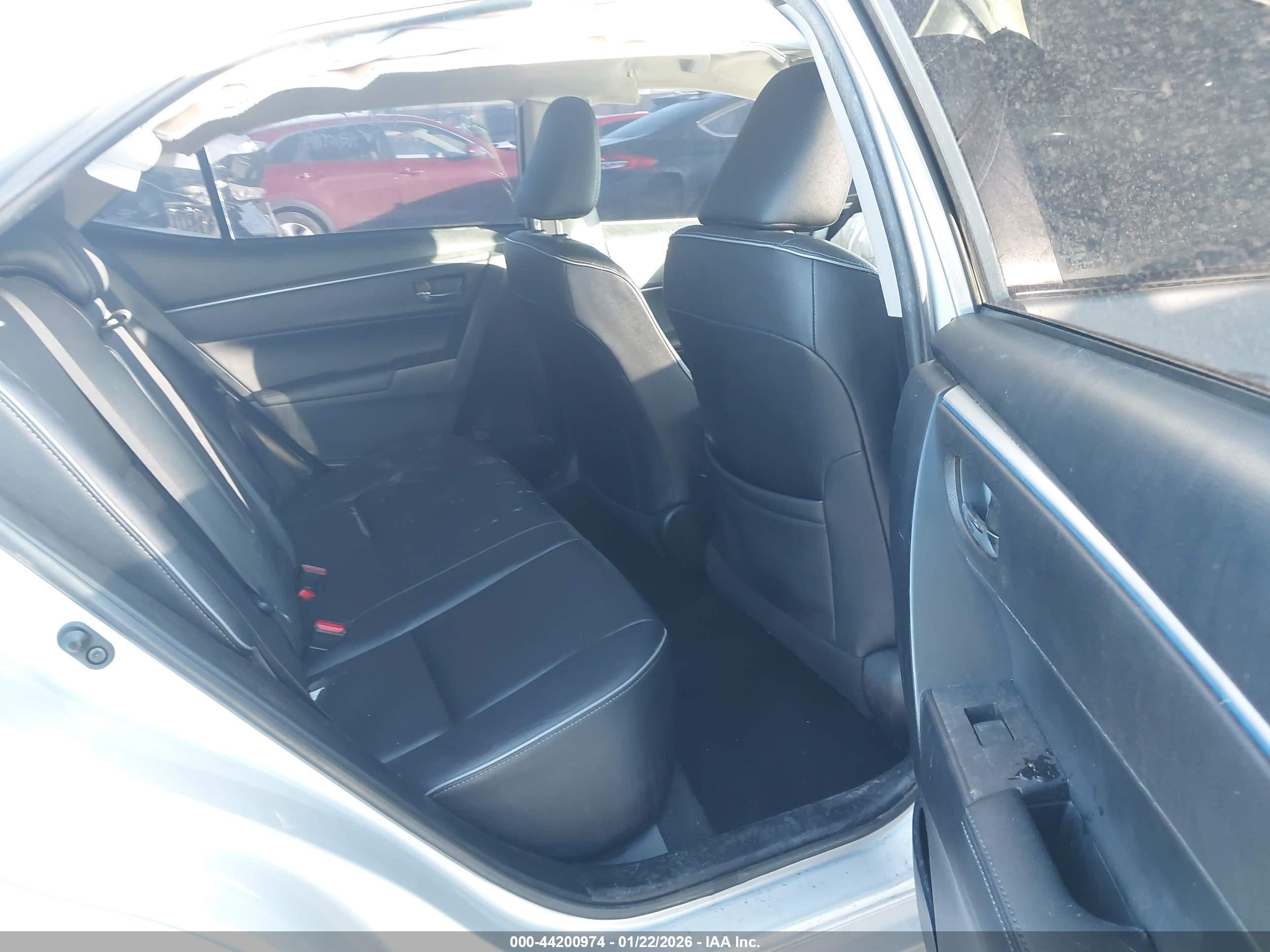 TOYOTA COROLLA image 8