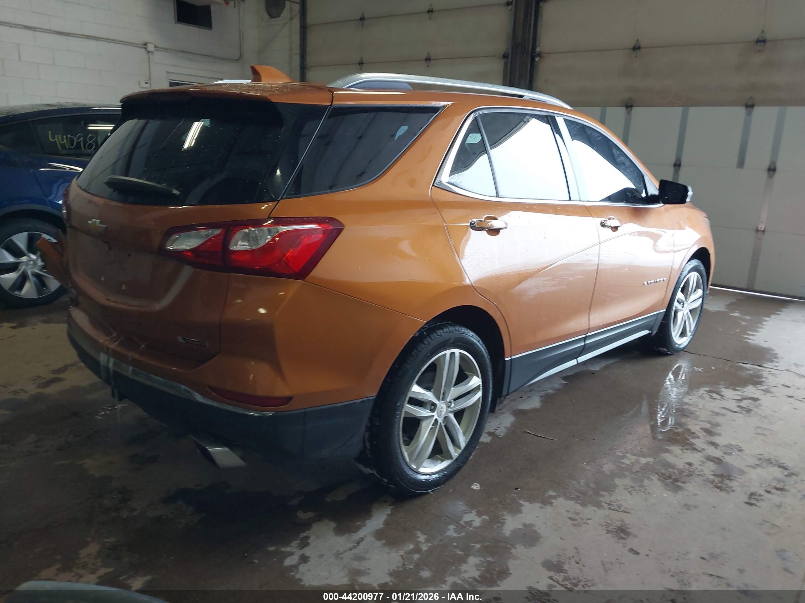 CHEVROLET EQUINOX image 4
