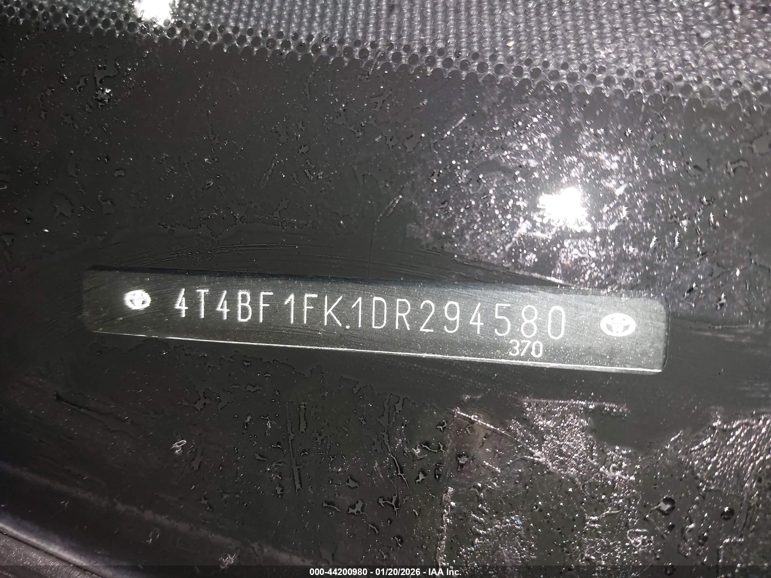 TOYOTA CAMRY image 9