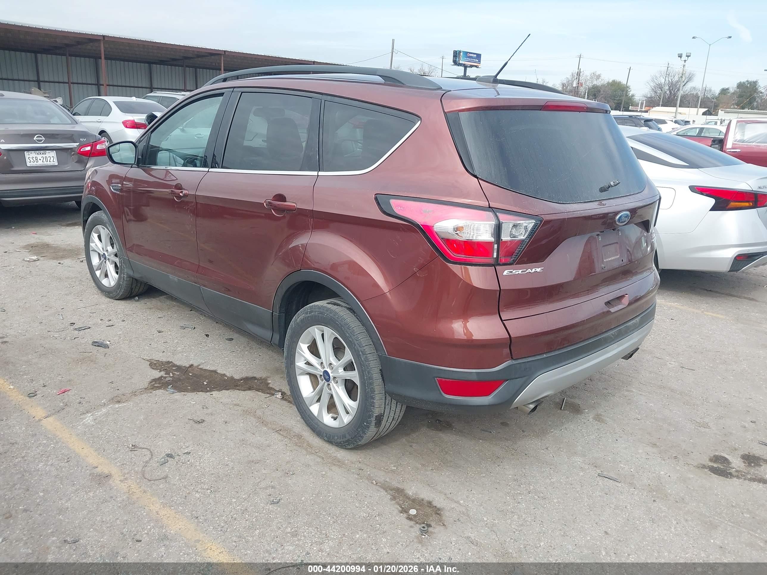 FORD ESCAPE image 3