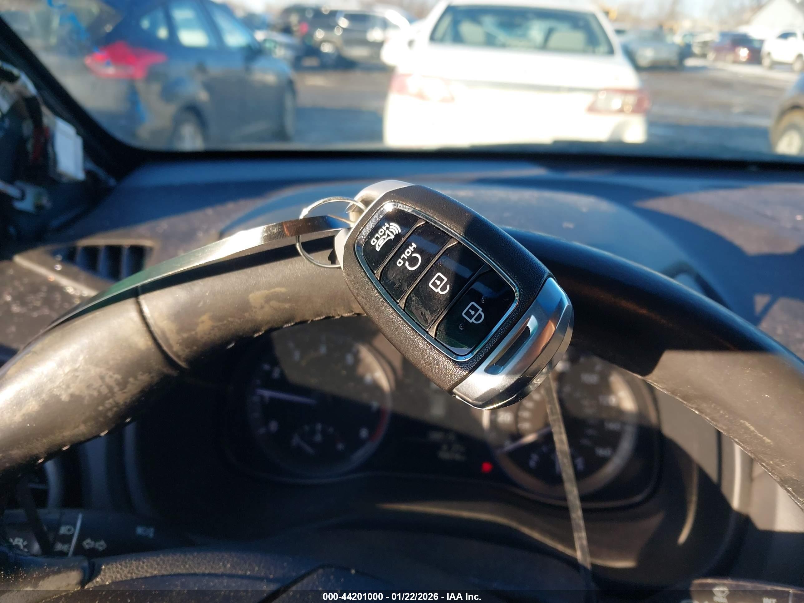 HYUNDAI KONA image 11