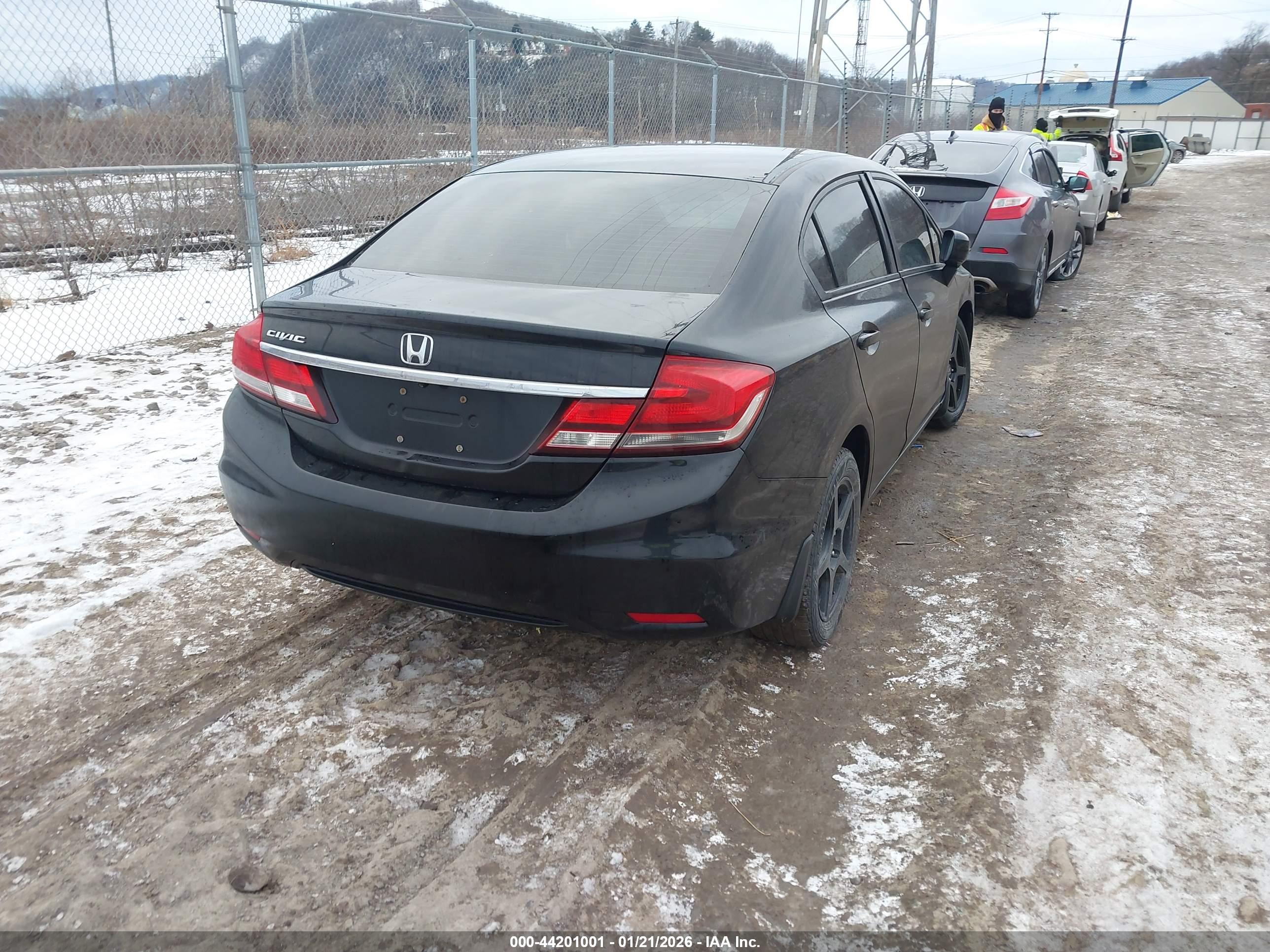 HONDA CIVIC image 4