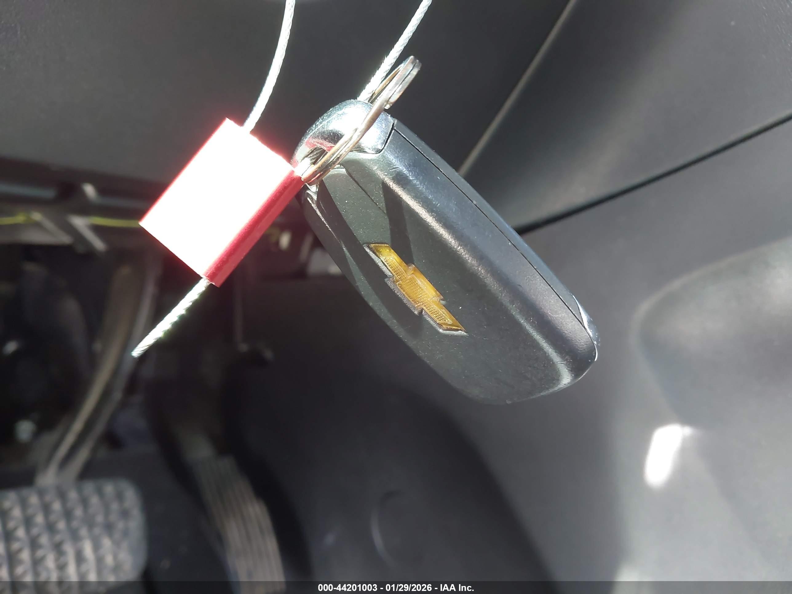 CHEVROLET EQUINOX image 11