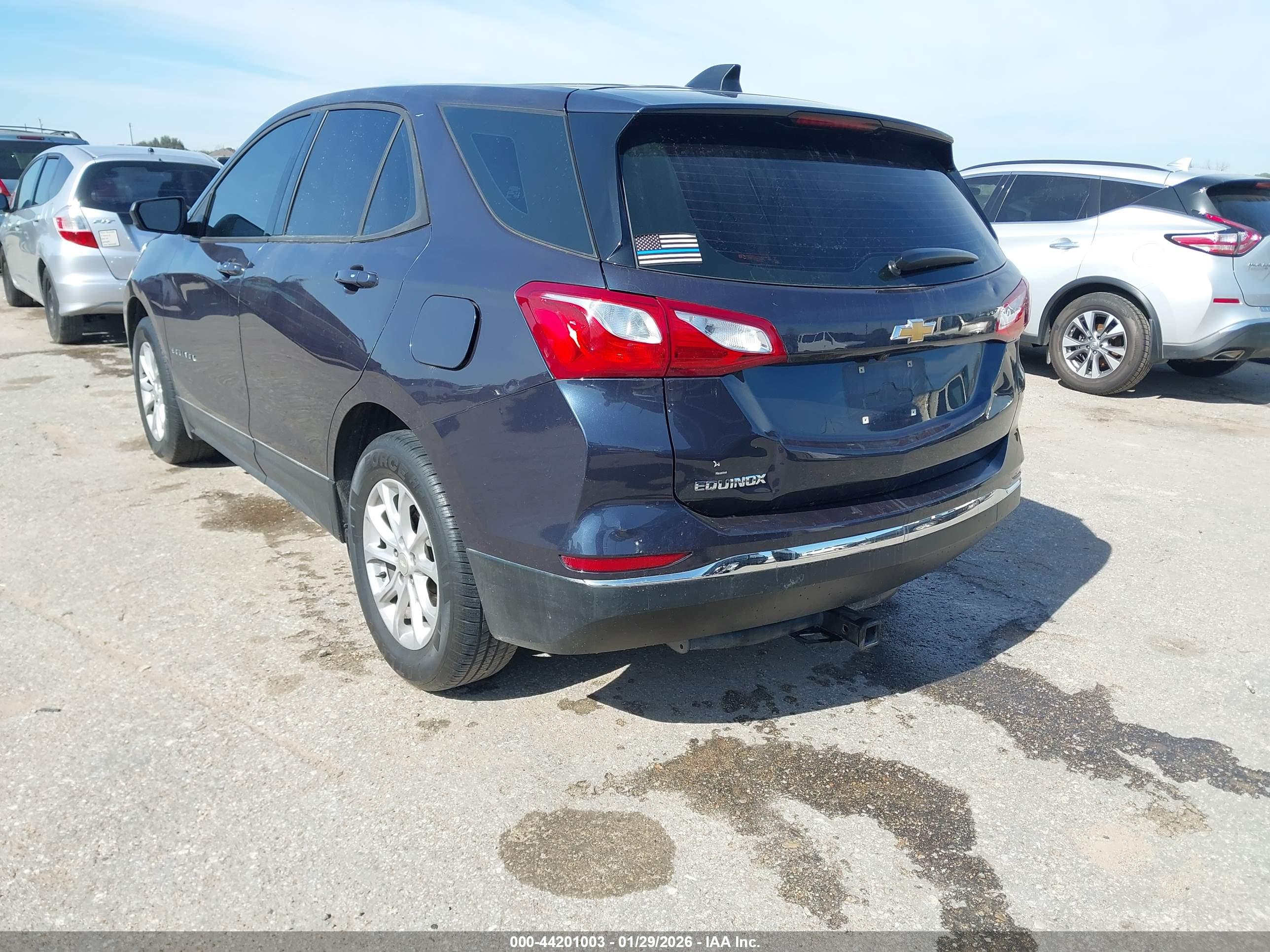 CHEVROLET EQUINOX image 3