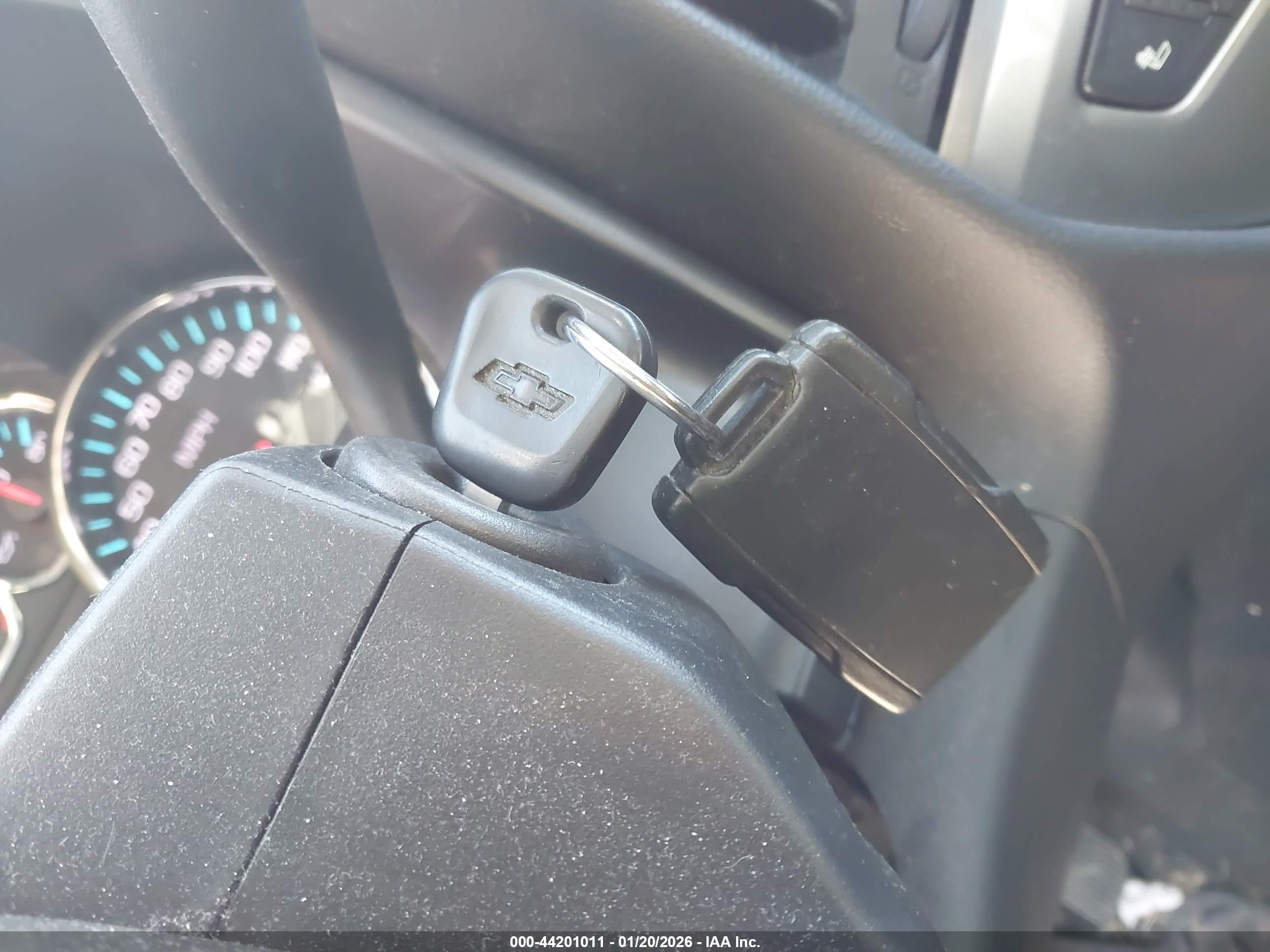 CHEVROLET SILVERADO image 11
