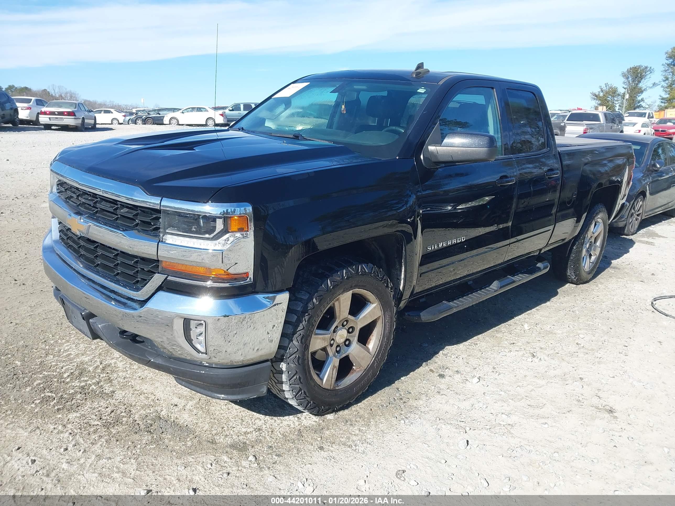 CHEVROLET SILVERADO image 2