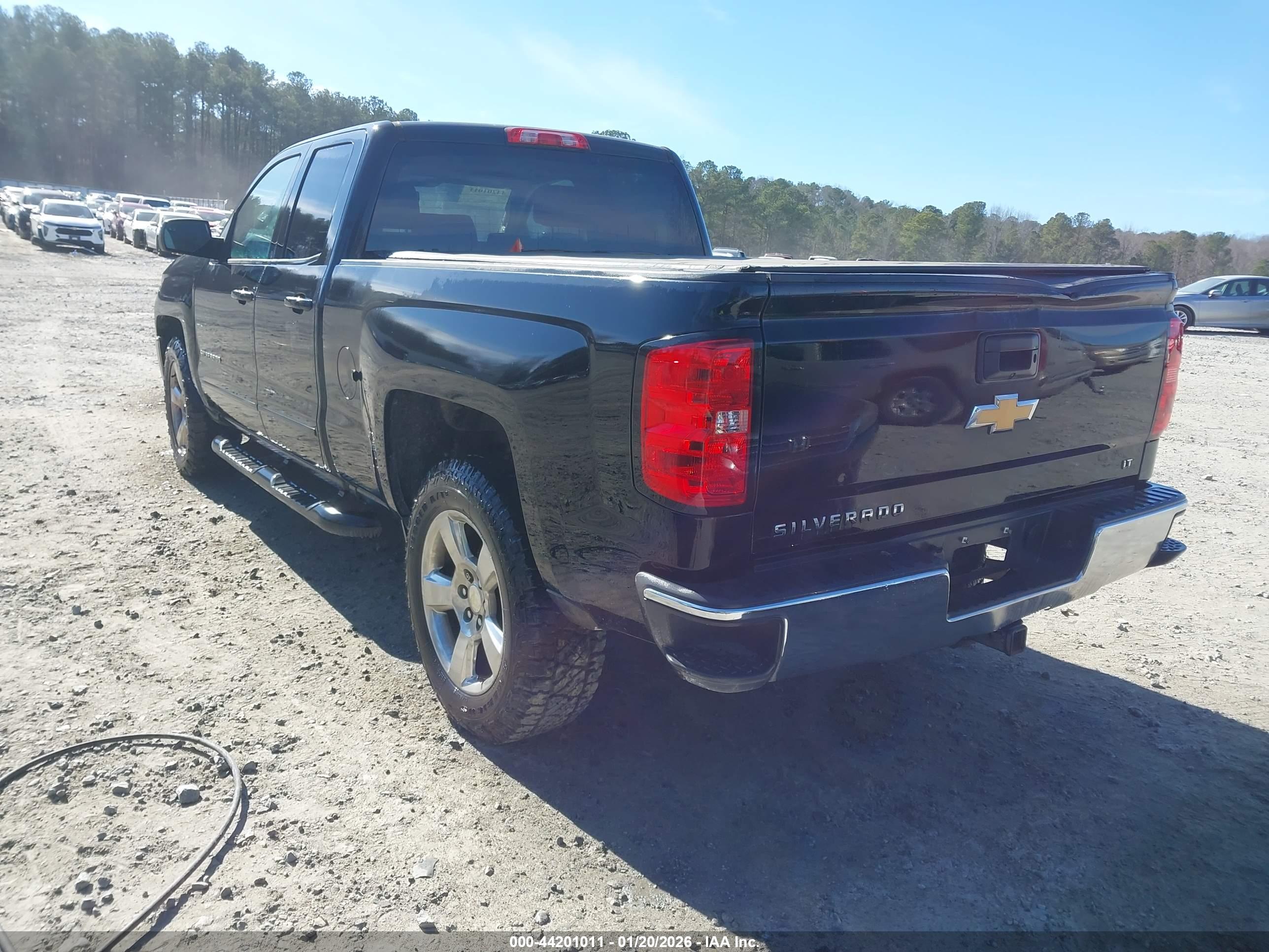CHEVROLET SILVERADO image 3