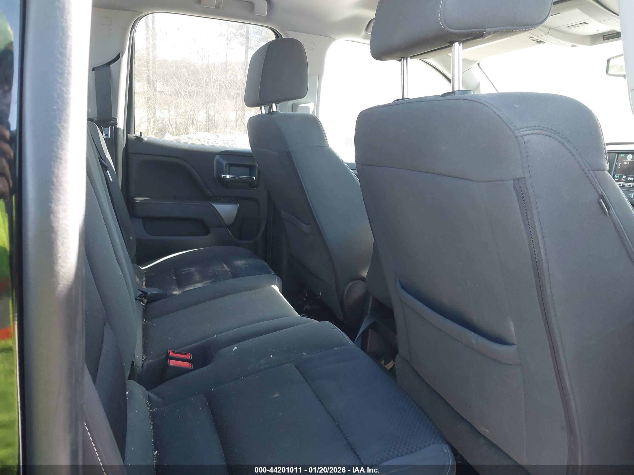 CHEVROLET SILVERADO image 8