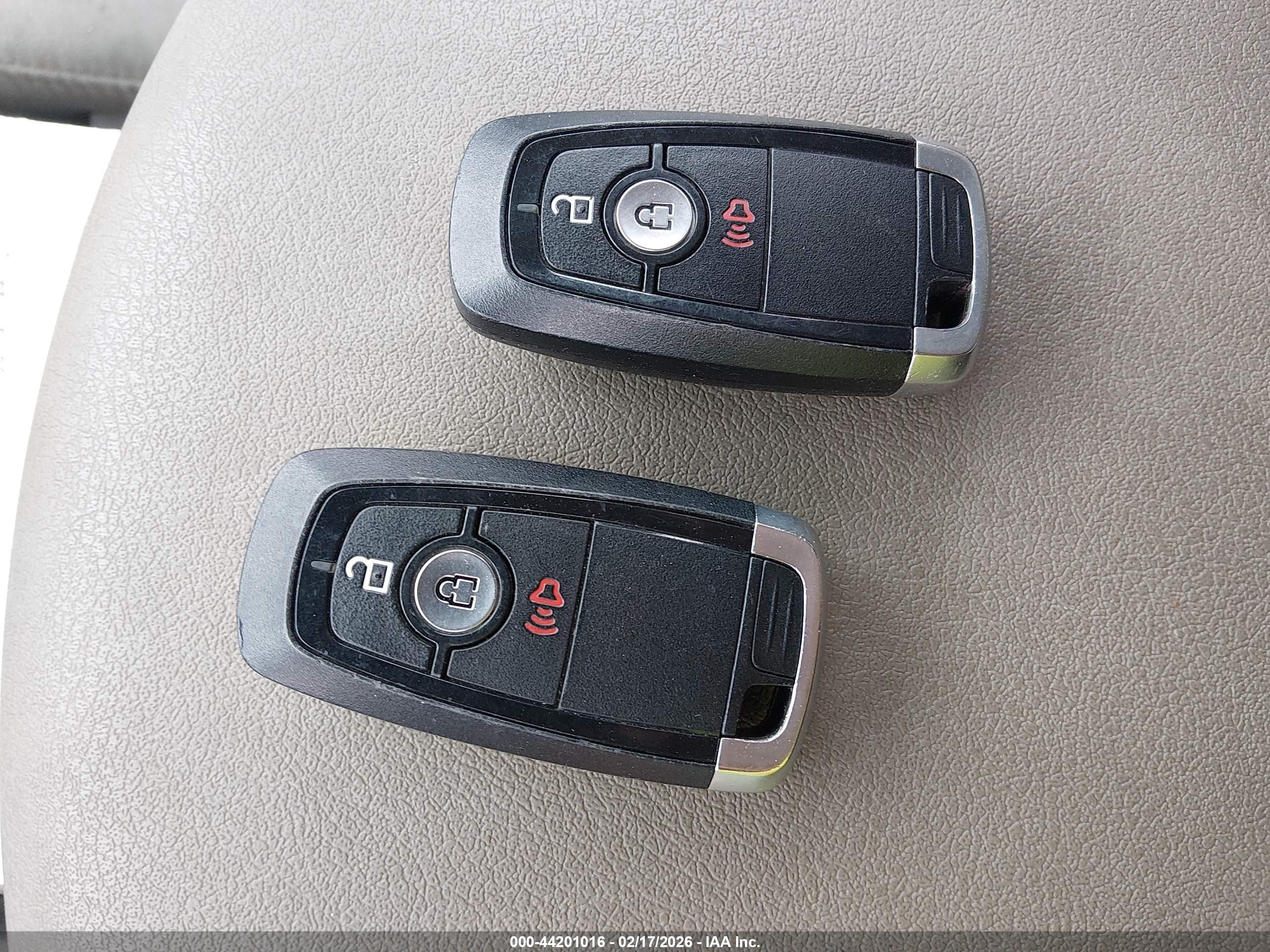 FORD ESCAPE image 11