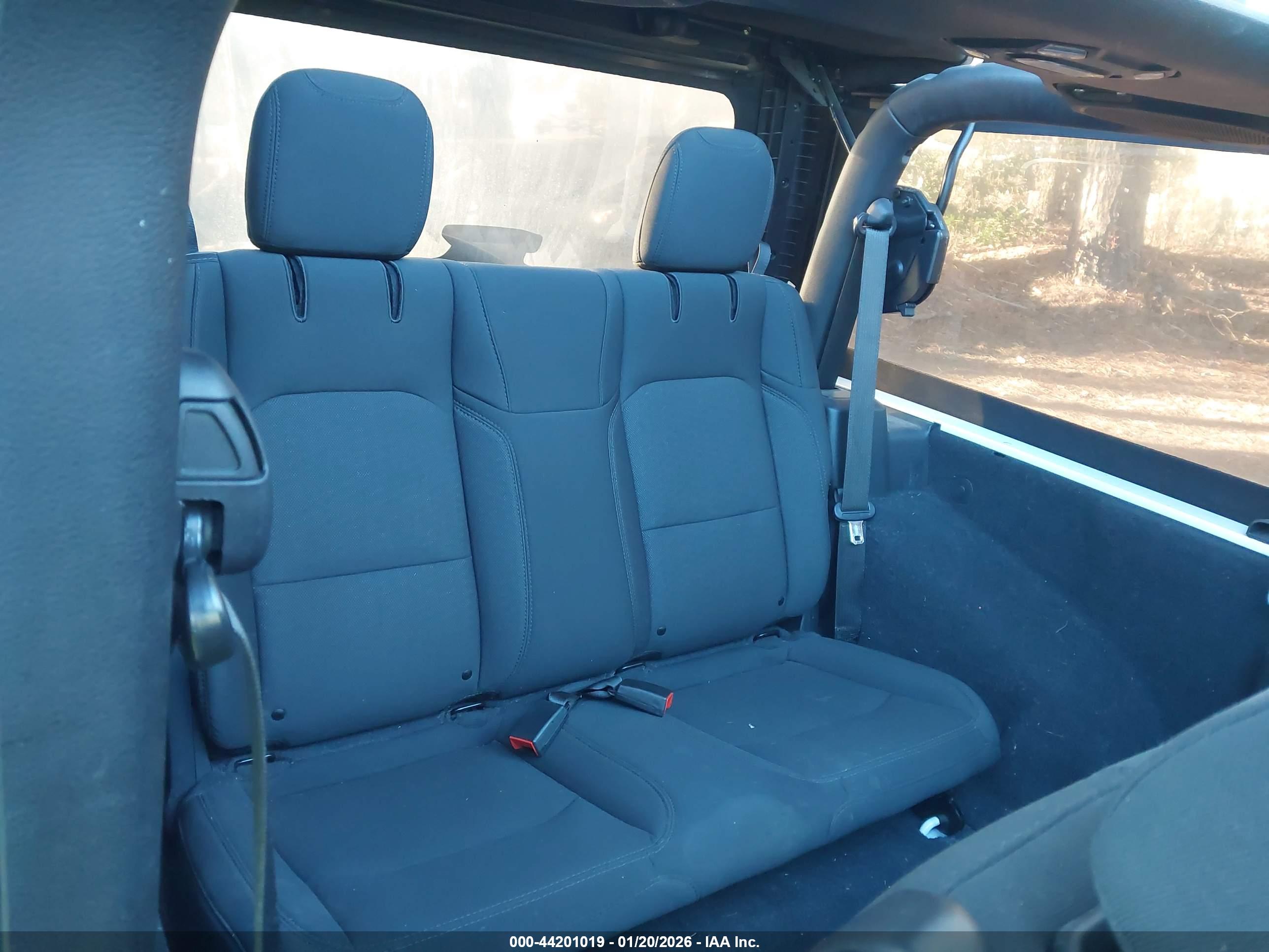 JEEP WRANGLER image 8