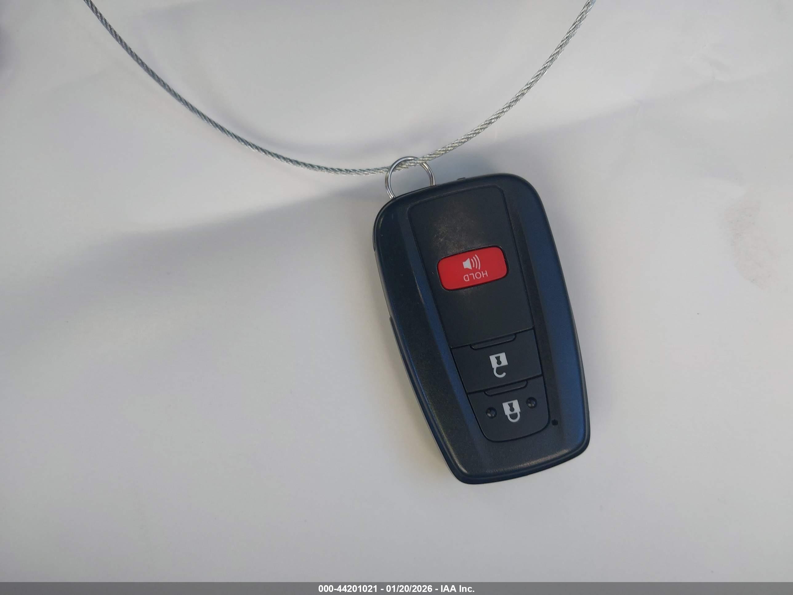 TOYOTA PRIUS image 11