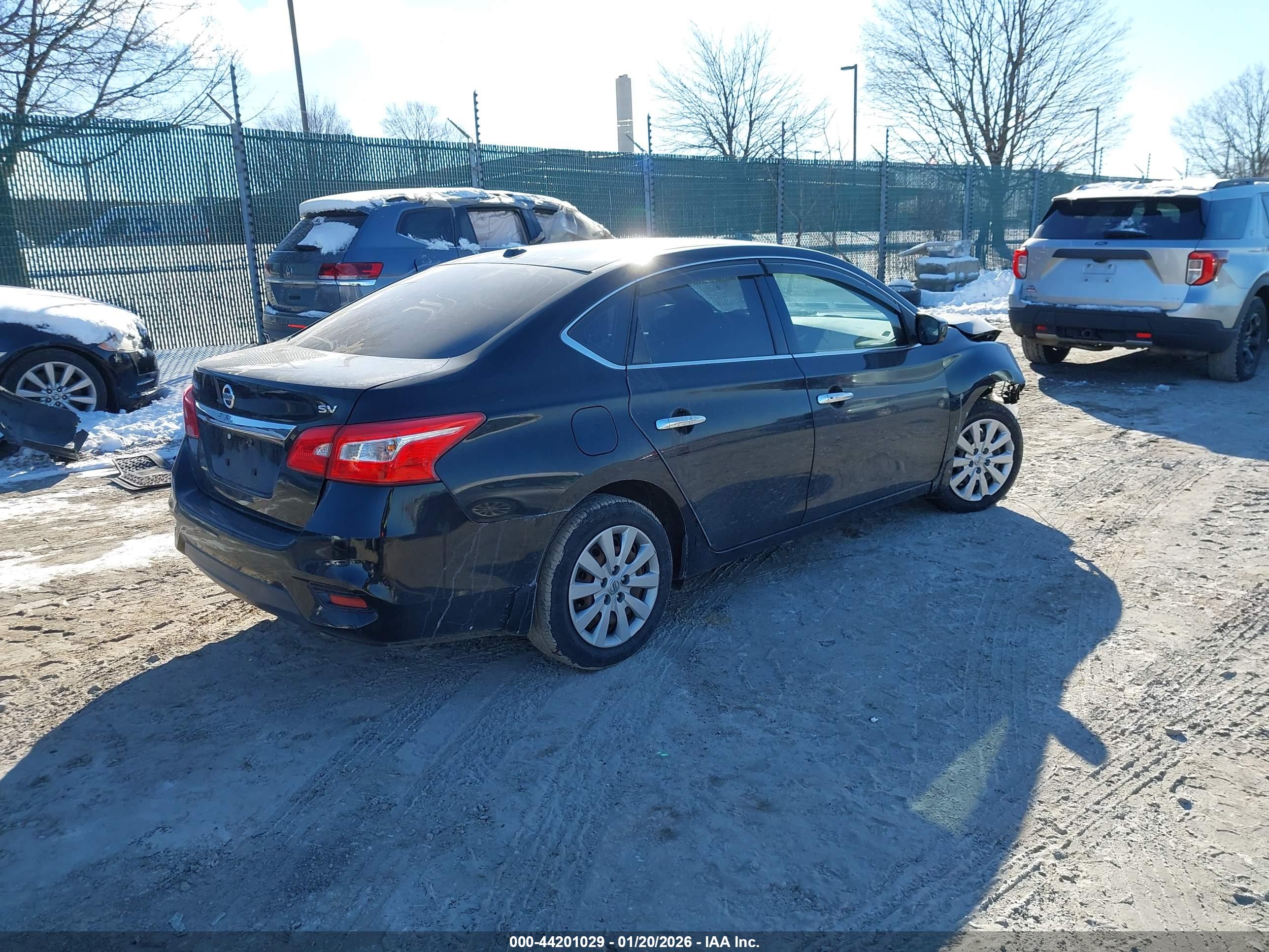 NISSAN SENTRA image 4