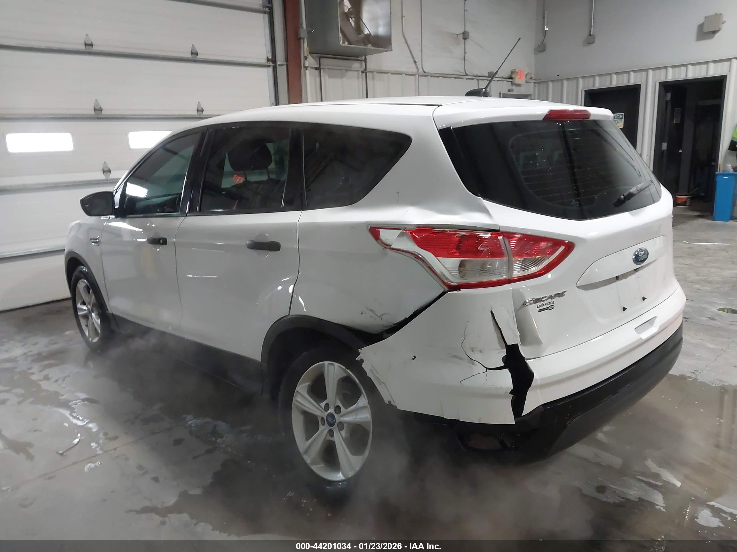 FORD ESCAPE image 3