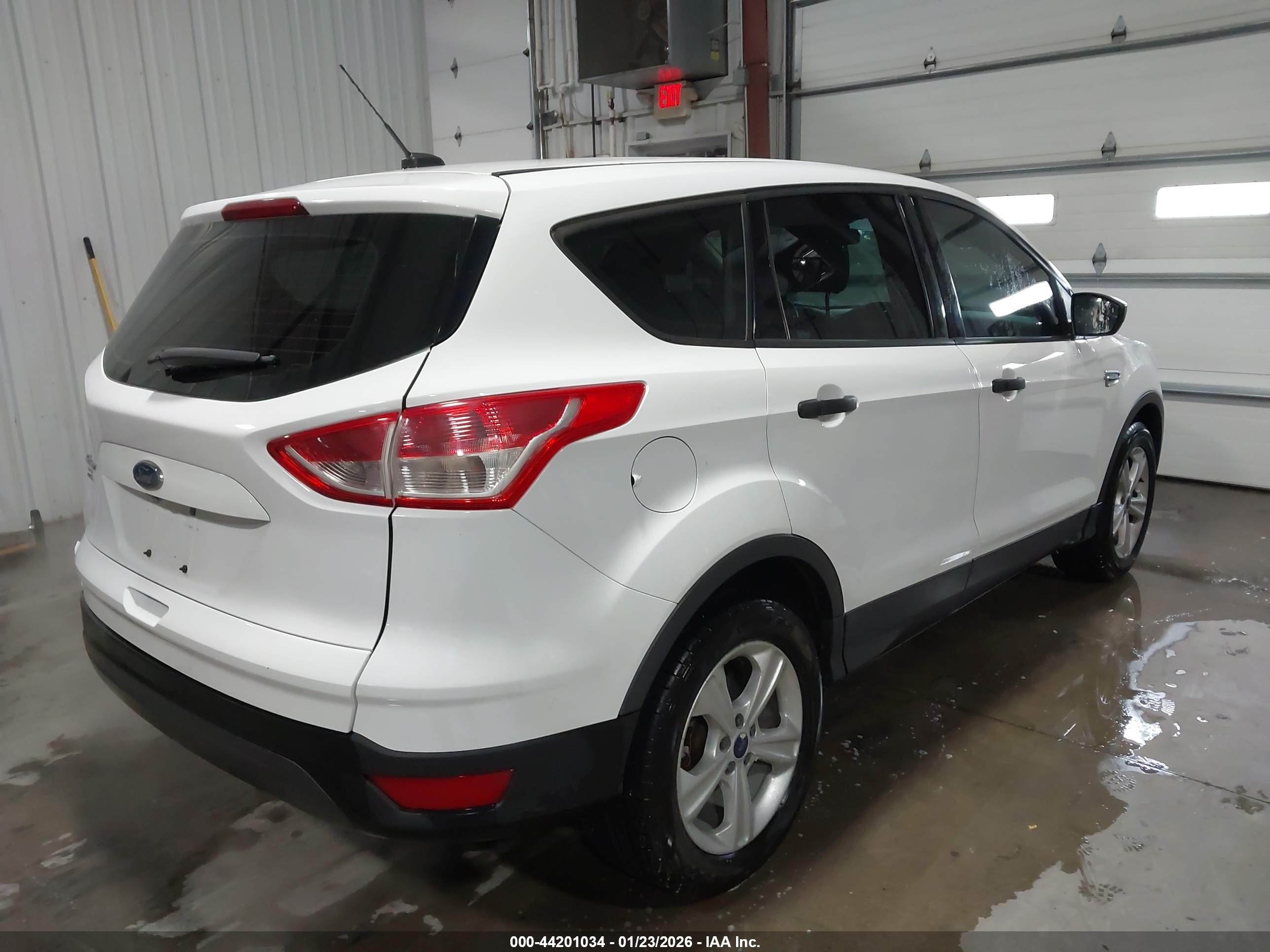 FORD ESCAPE image 4