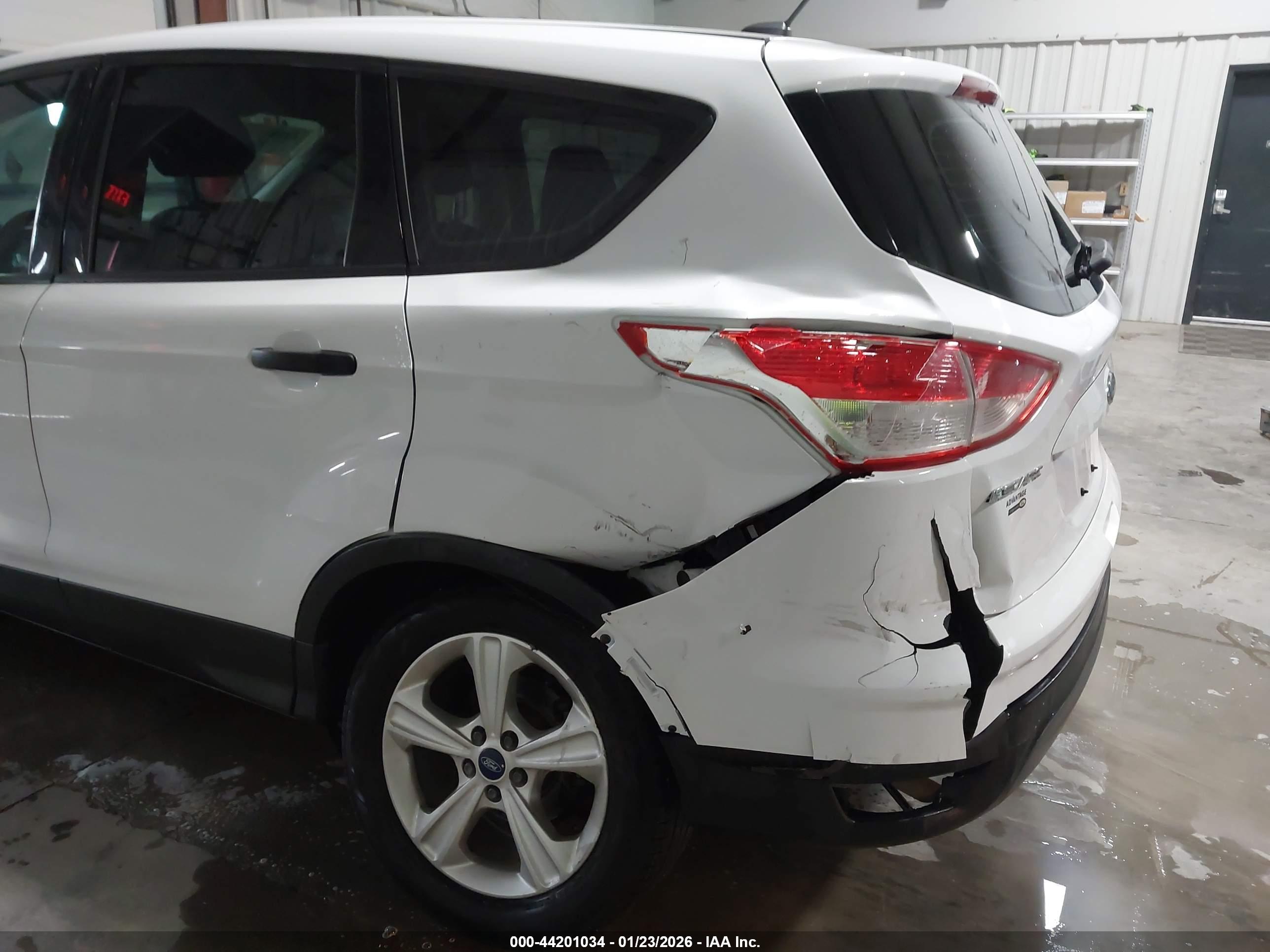 FORD ESCAPE image 6