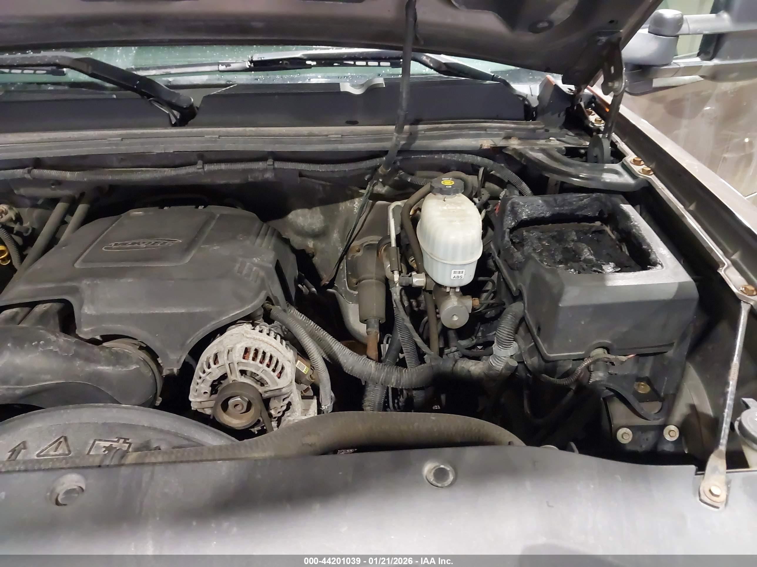 CHEVROLET SILVERADO image 6