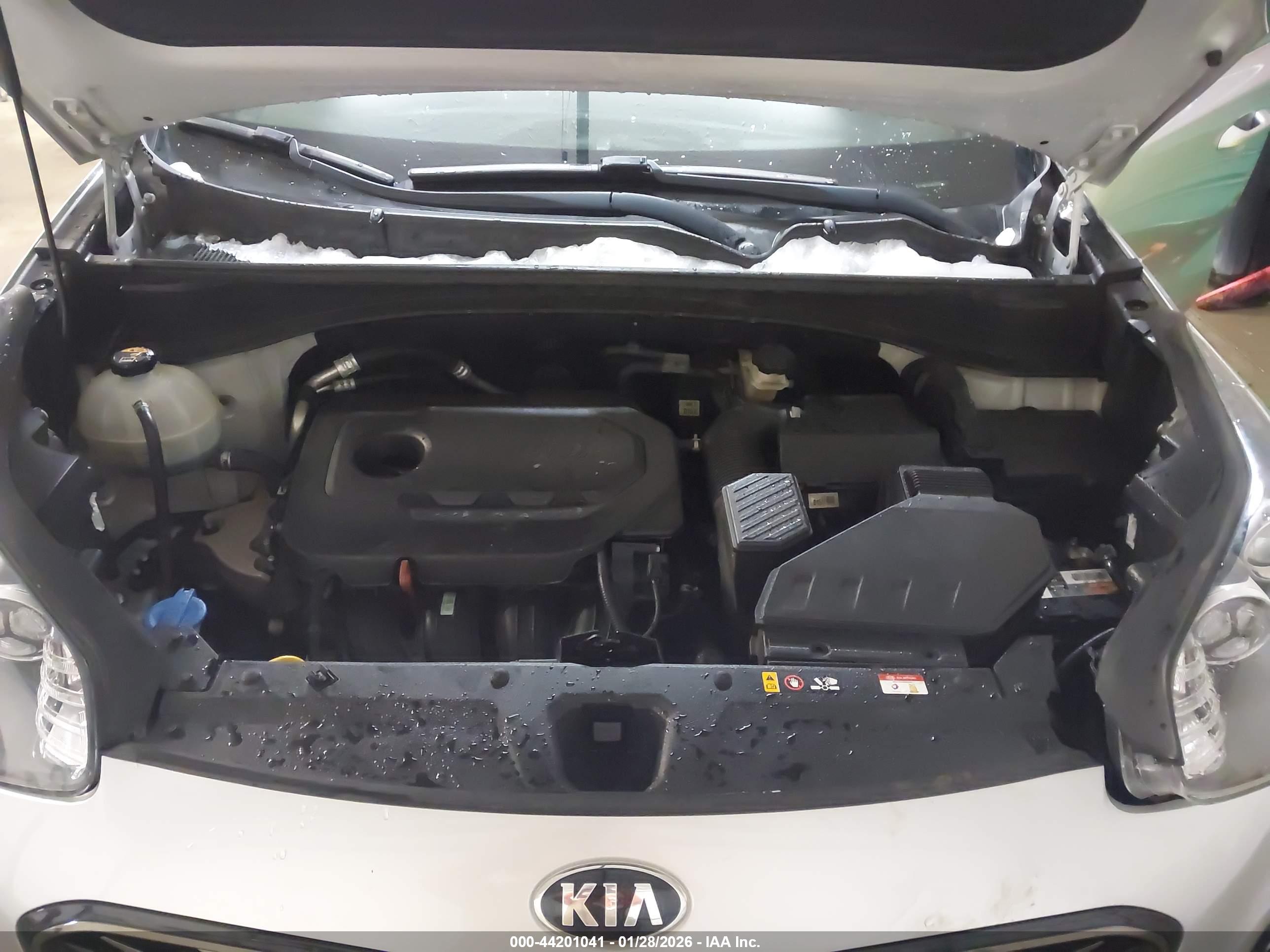 KIA SPORTAGE image 10